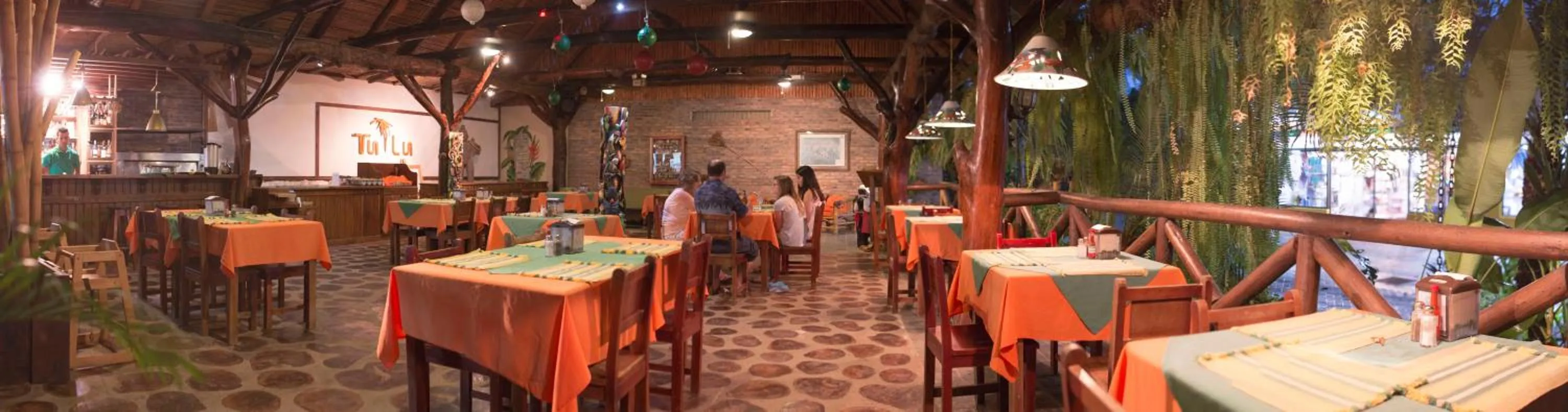 Lounge or bar in Diuwak