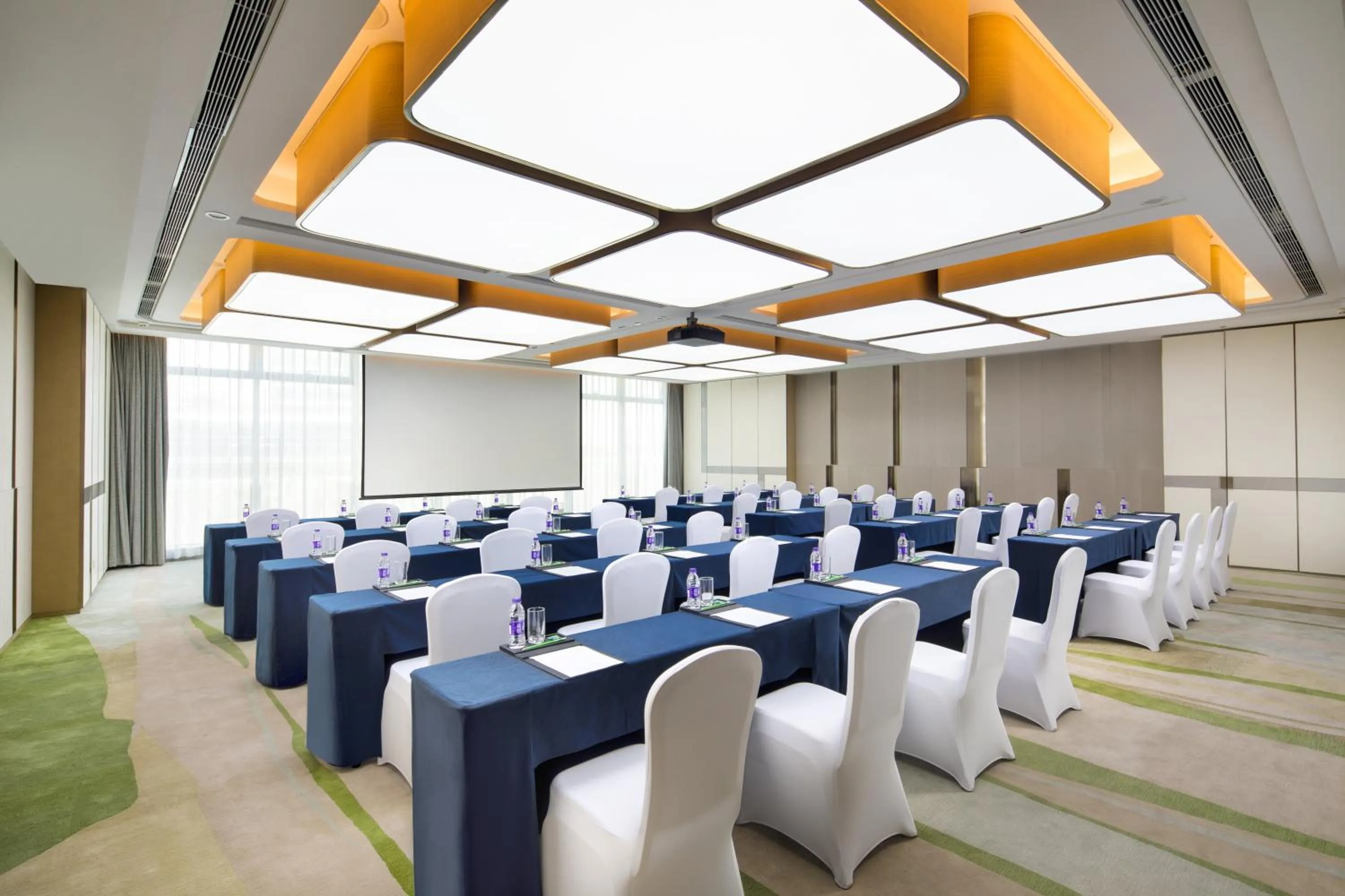 Meeting/conference room in Holiday Inn Zhengzhou Riverside