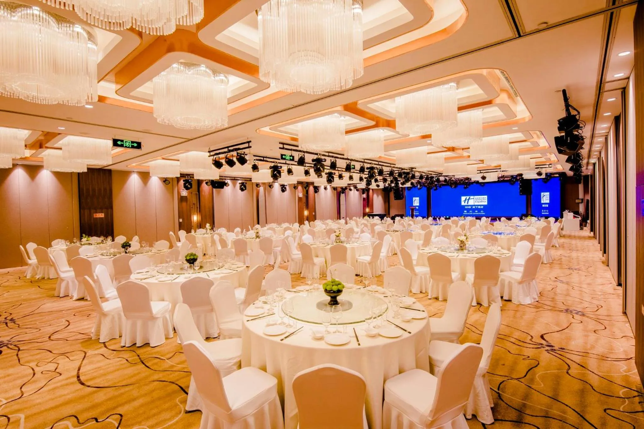 Banquet/Function facilities in Holiday Inn Express Yinchuan Downtown by IHG