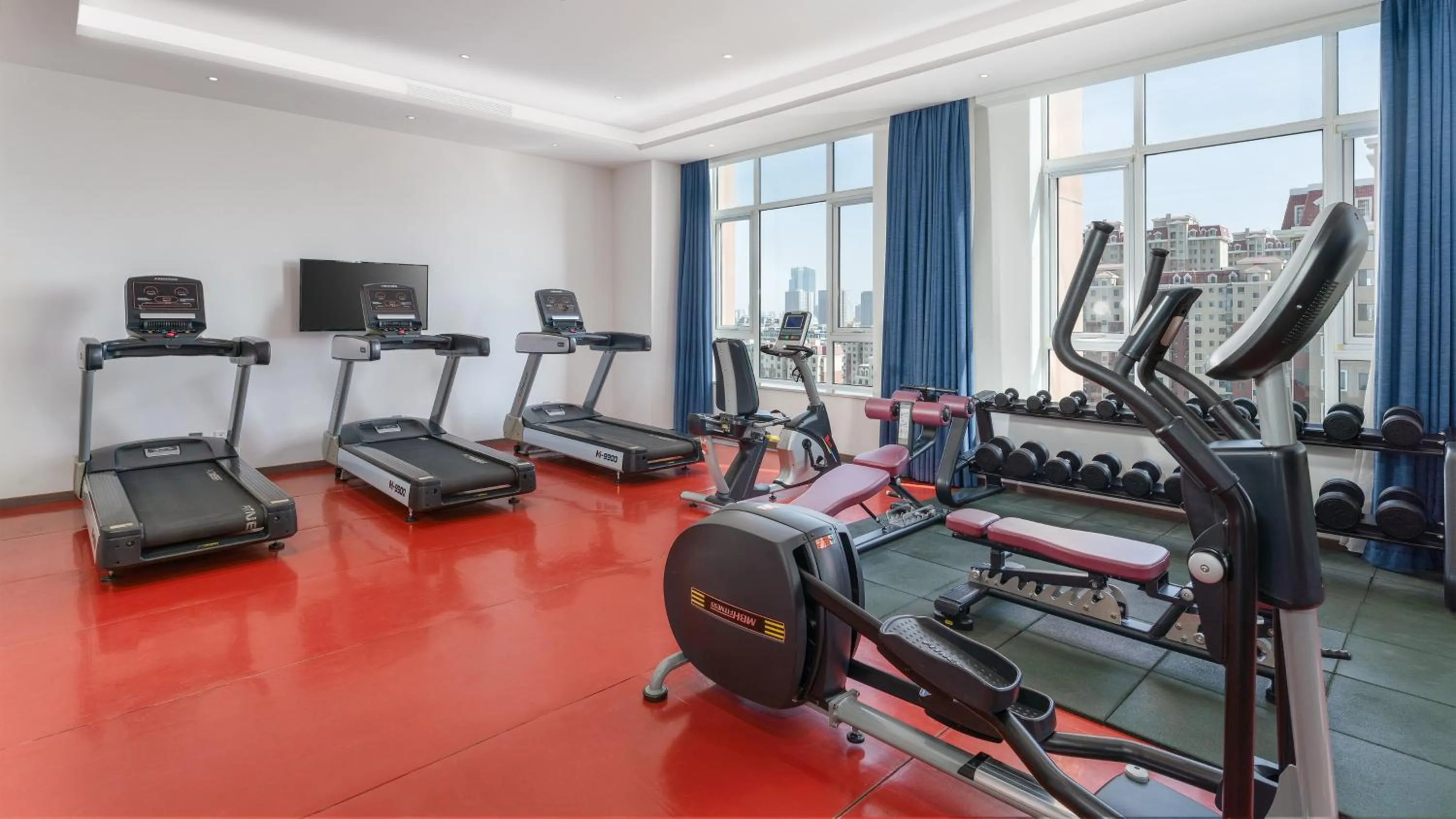 Fitness centre/facilities in Holiday Inn Express Yinchuan Downtown by IHG