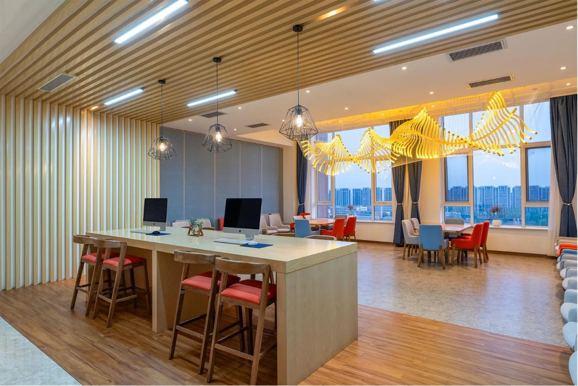 Restaurant/places to eat in Holiday Inn Express Yinchuan Downtown by IHG