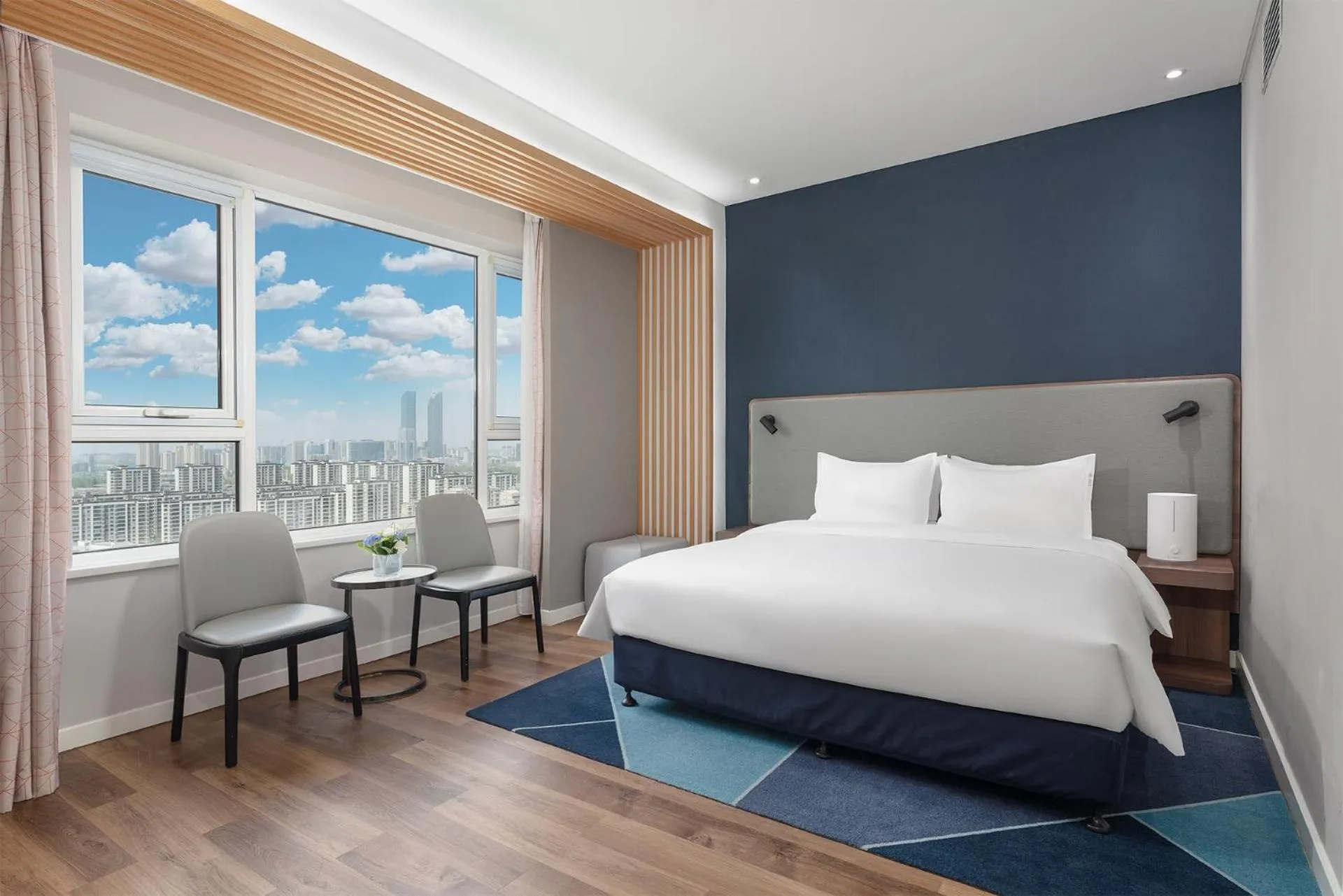 Bed in Holiday Inn Express Yinchuan Downtown by IHG