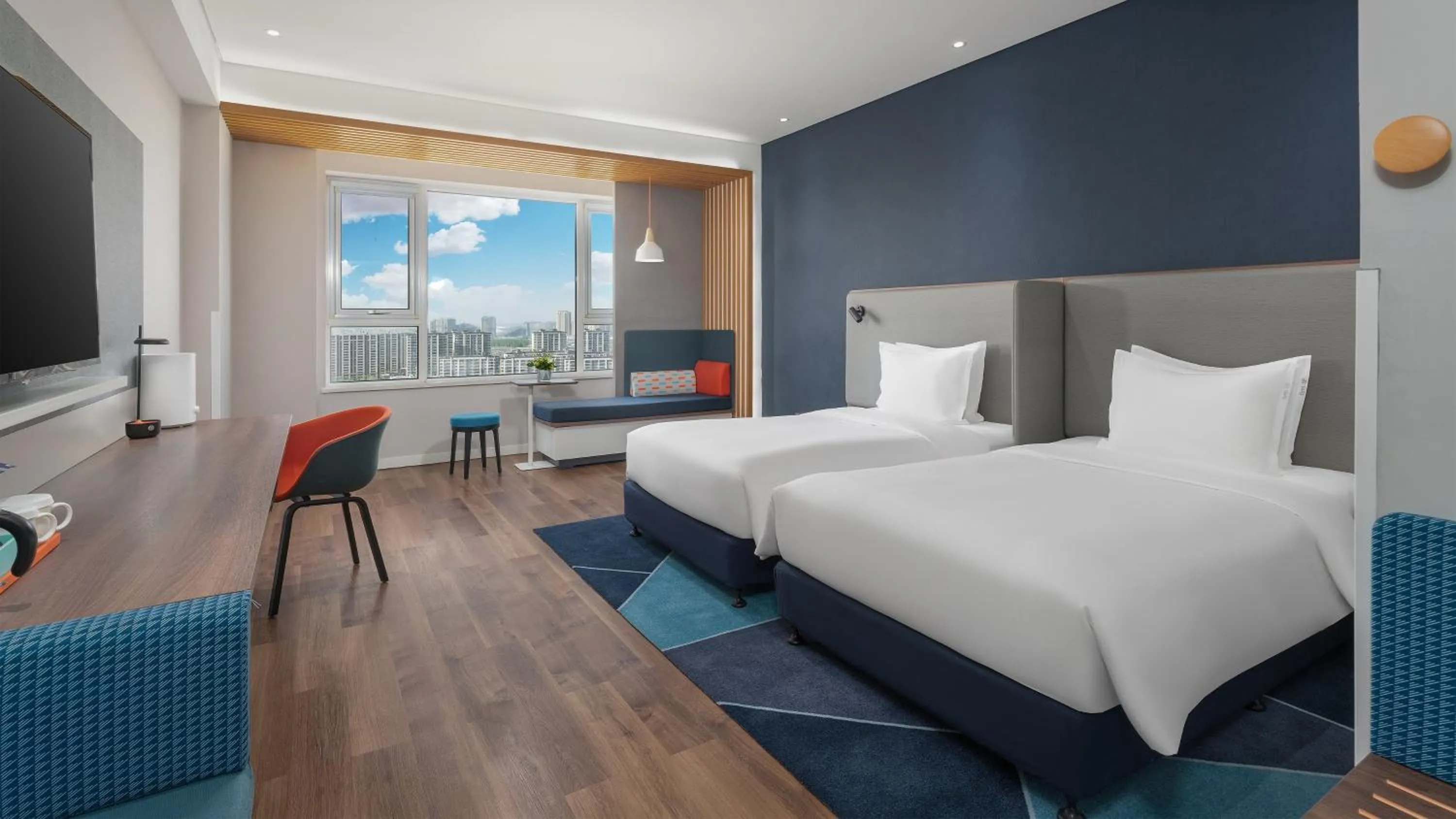 Photo of the whole room, Bed in Holiday Inn Express Yinchuan Downtown by IHG