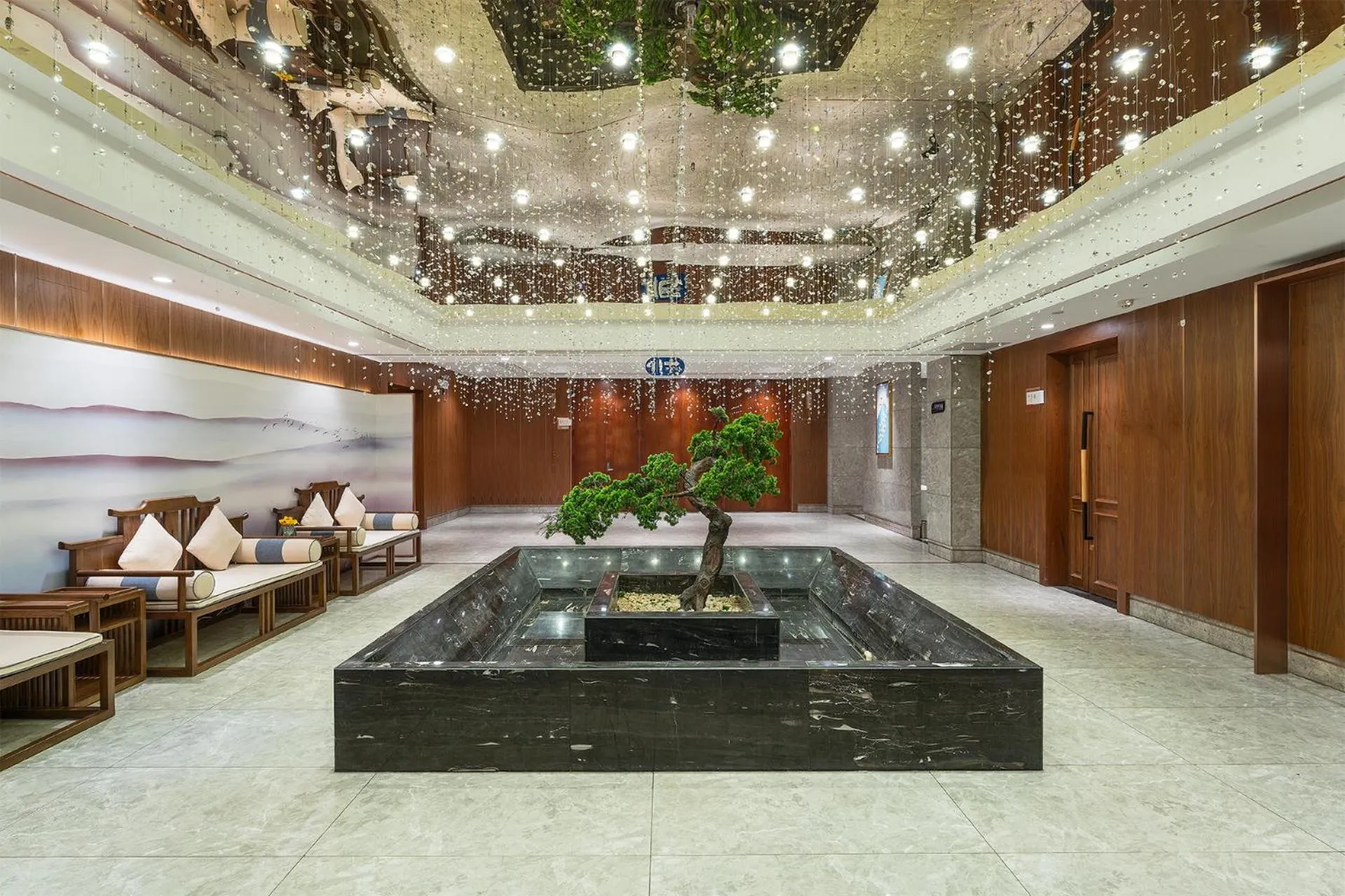 Seating area in Holiday Inn Express Yinchuan Downtown by IHG