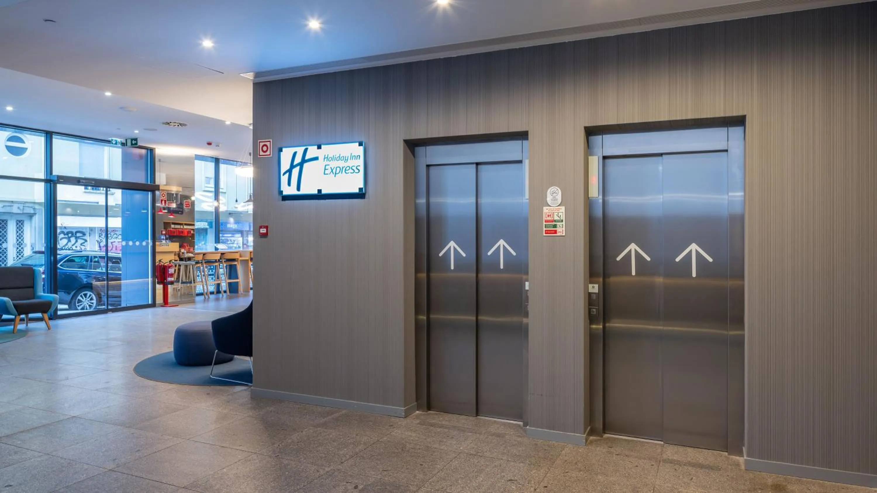 Decorative detail in Holiday Inn Express Porto City Centre by IHG