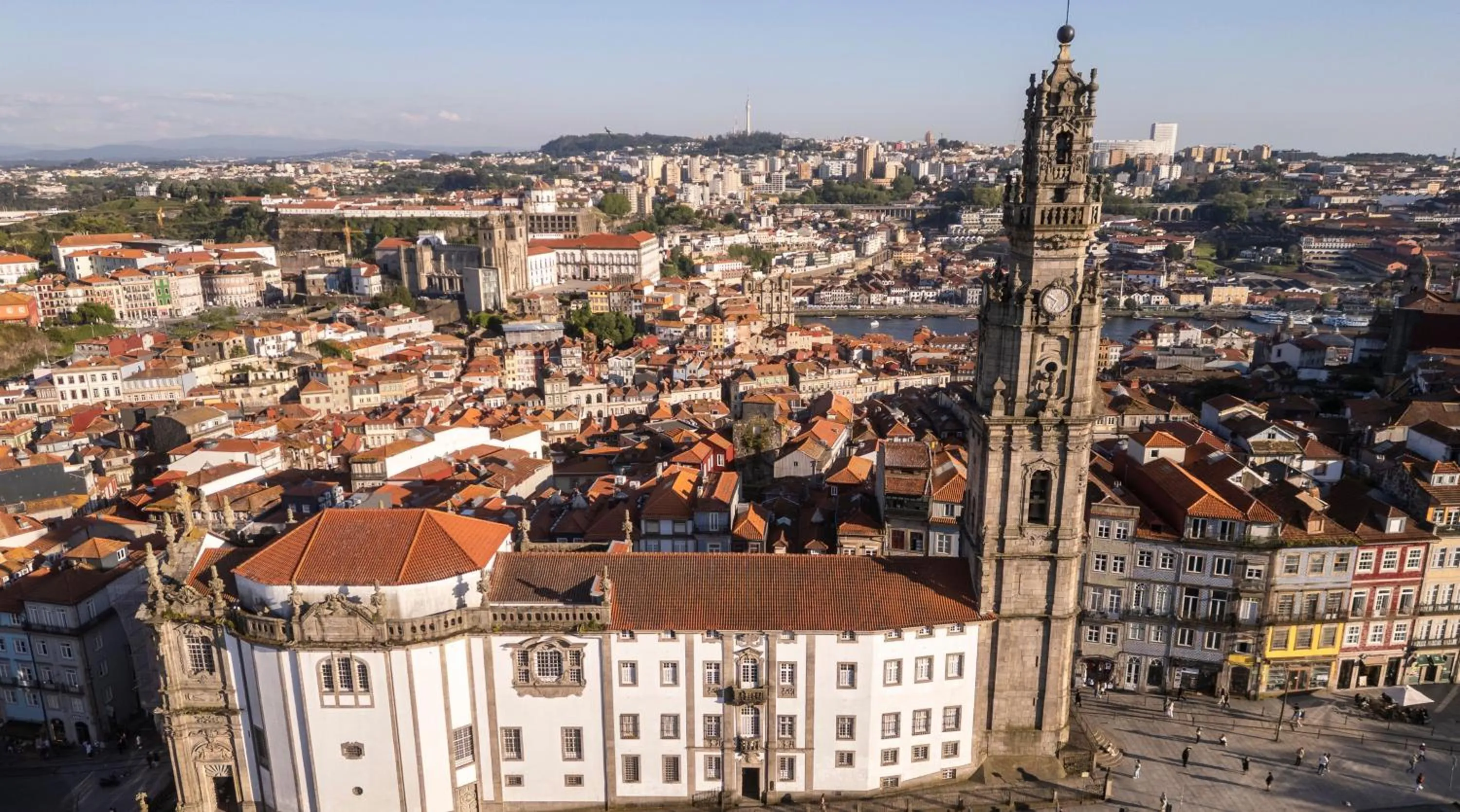 Nearby landmark in Holiday Inn Express Porto City Centre by IHG