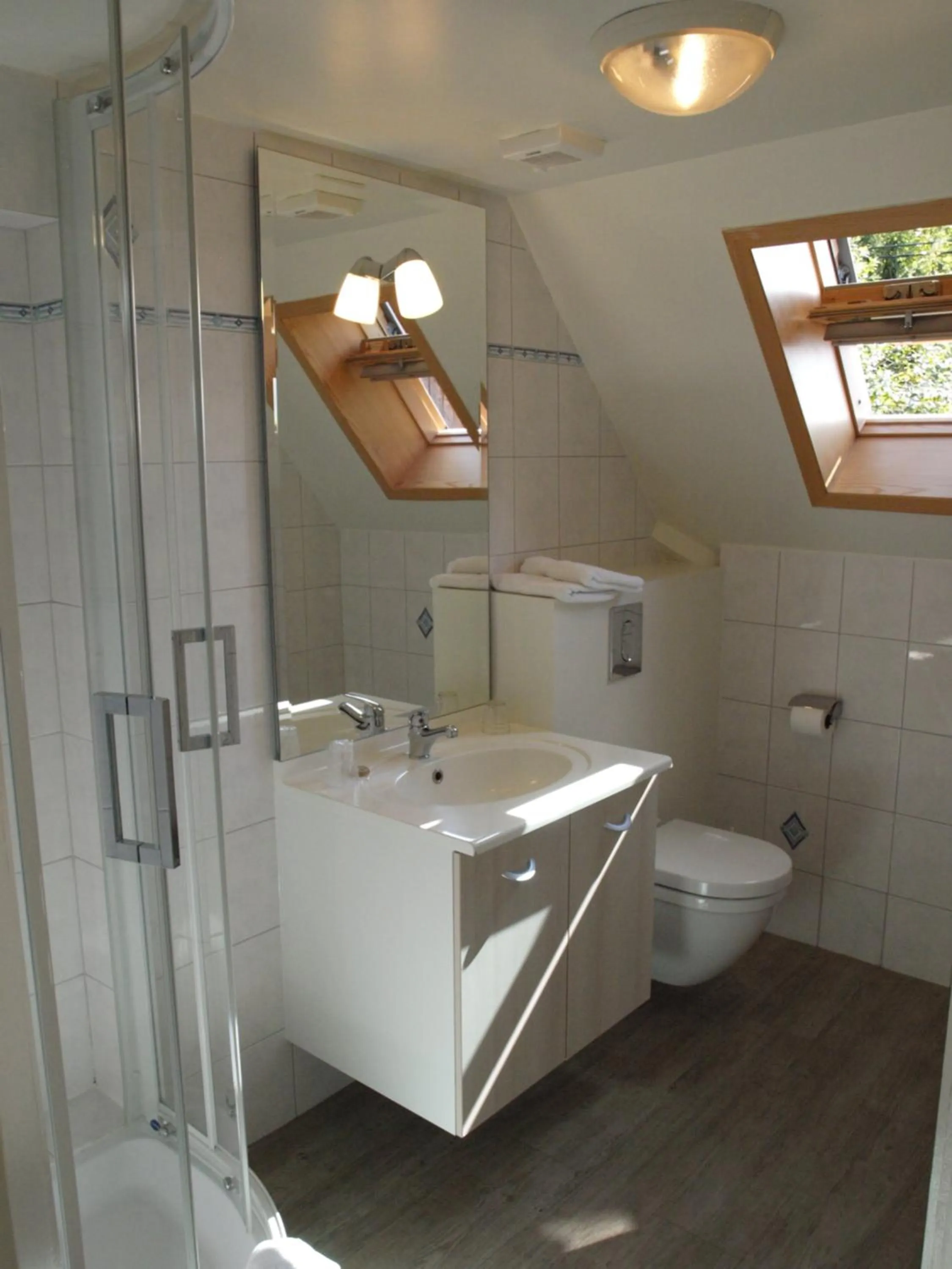 Bathroom in Gîtes et chambres d'hôtes Maison Ungerer