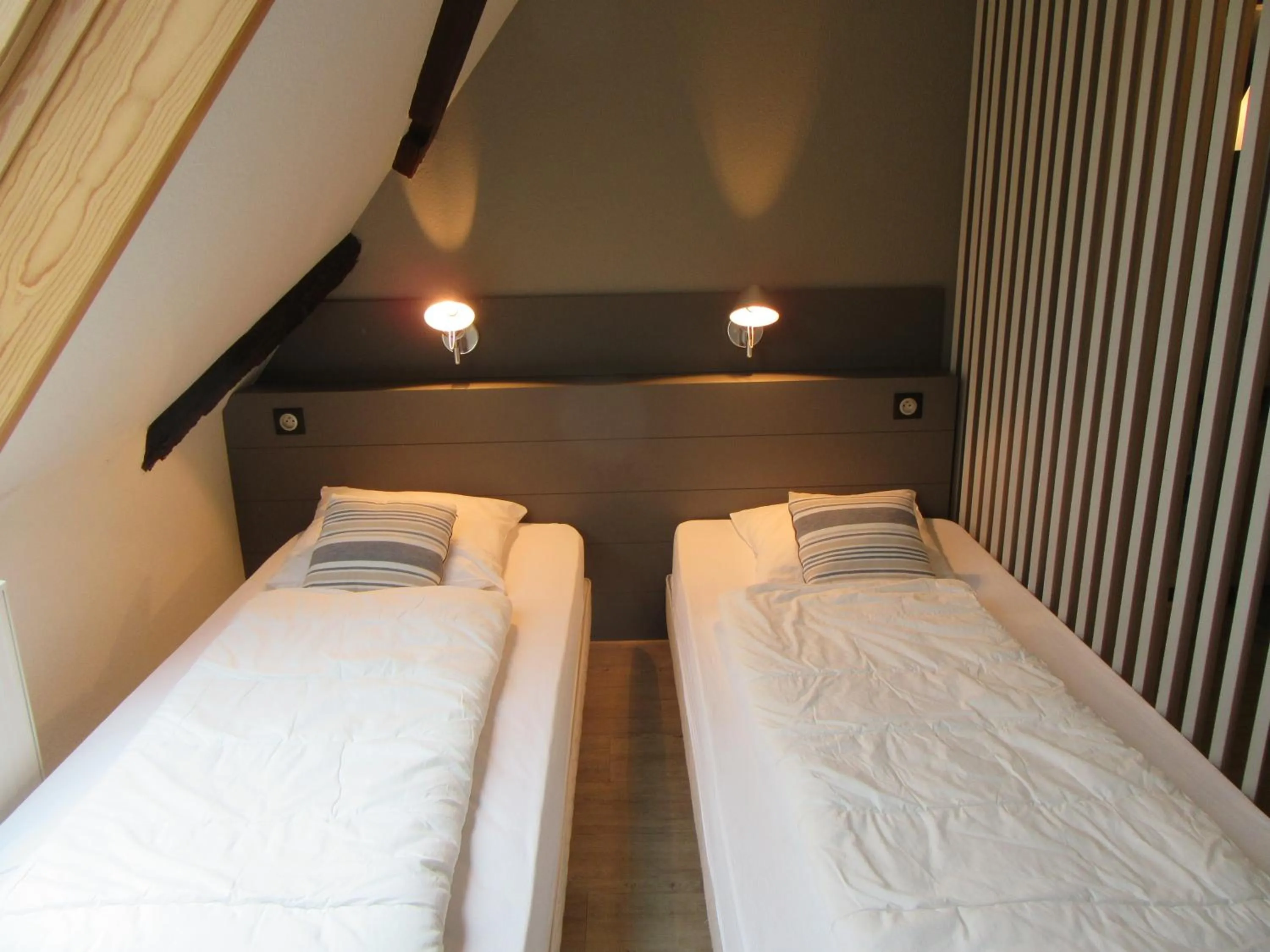 Photo of the whole room, Bed in Gîtes et chambres d'hôtes Maison Ungerer