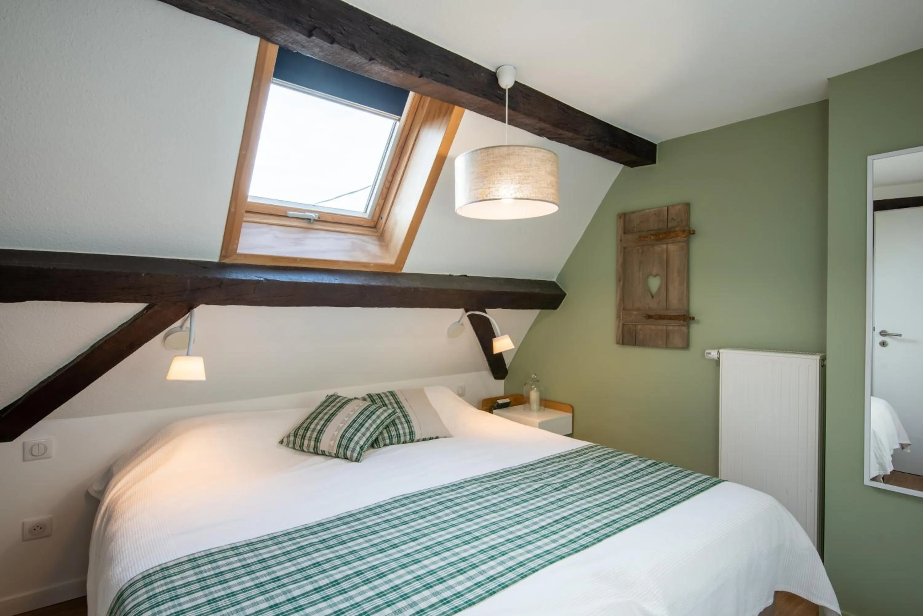 Photo of the whole room, Bed in Gîtes et chambres d'hôtes Maison Ungerer