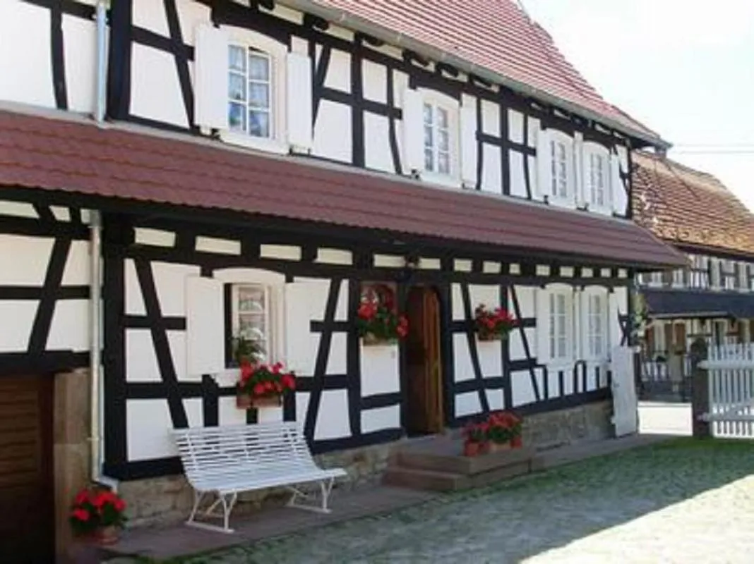 Property building in Gîtes et chambres d'hôtes Maison Ungerer