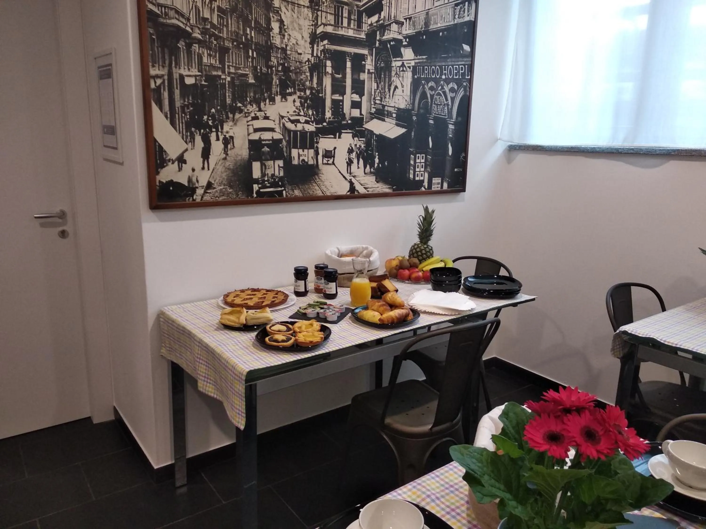 Breakfast in Bed & Breakfast Indi Thelar