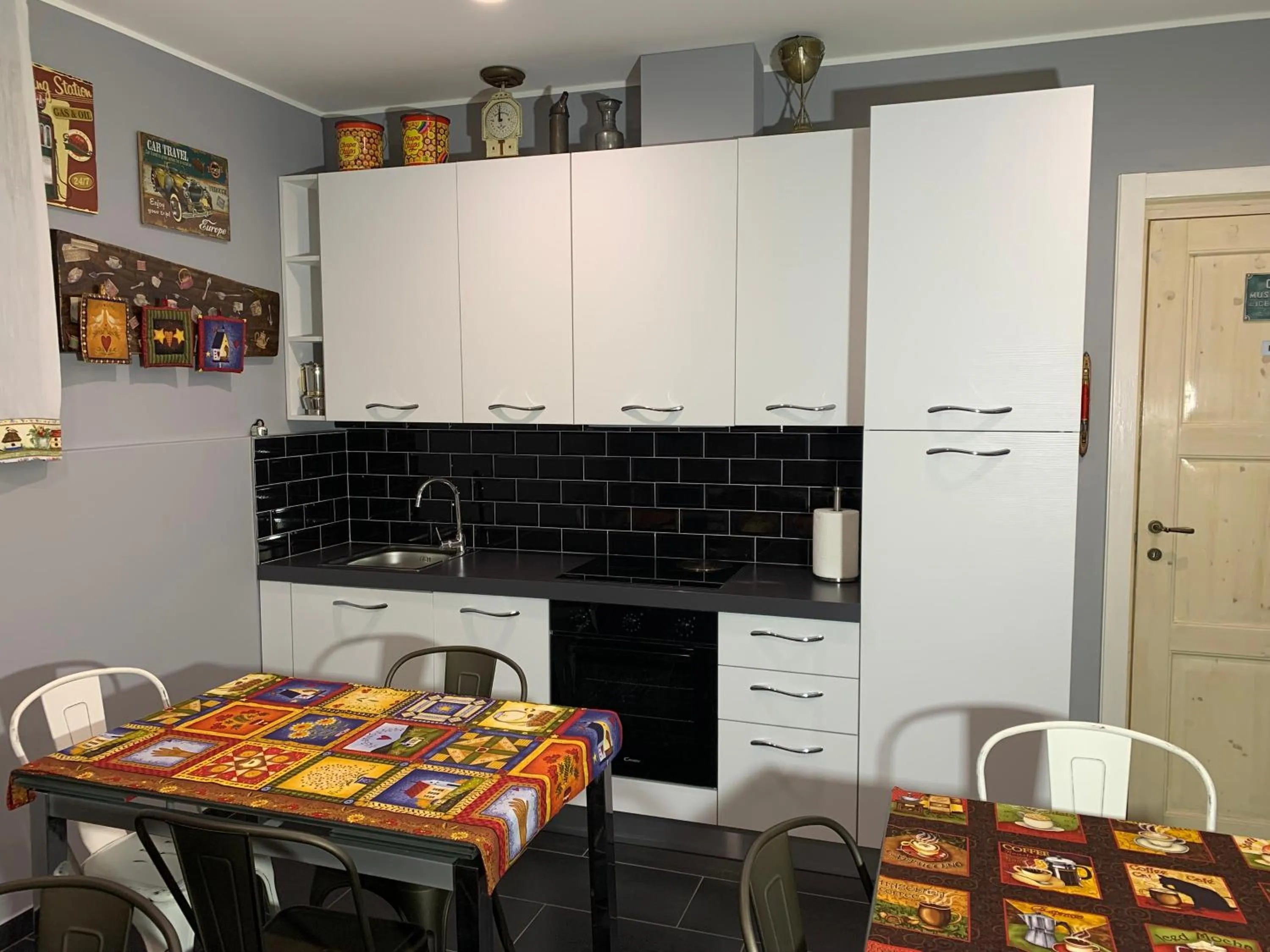 Breakfast in Bed & Breakfast Indi Thelar