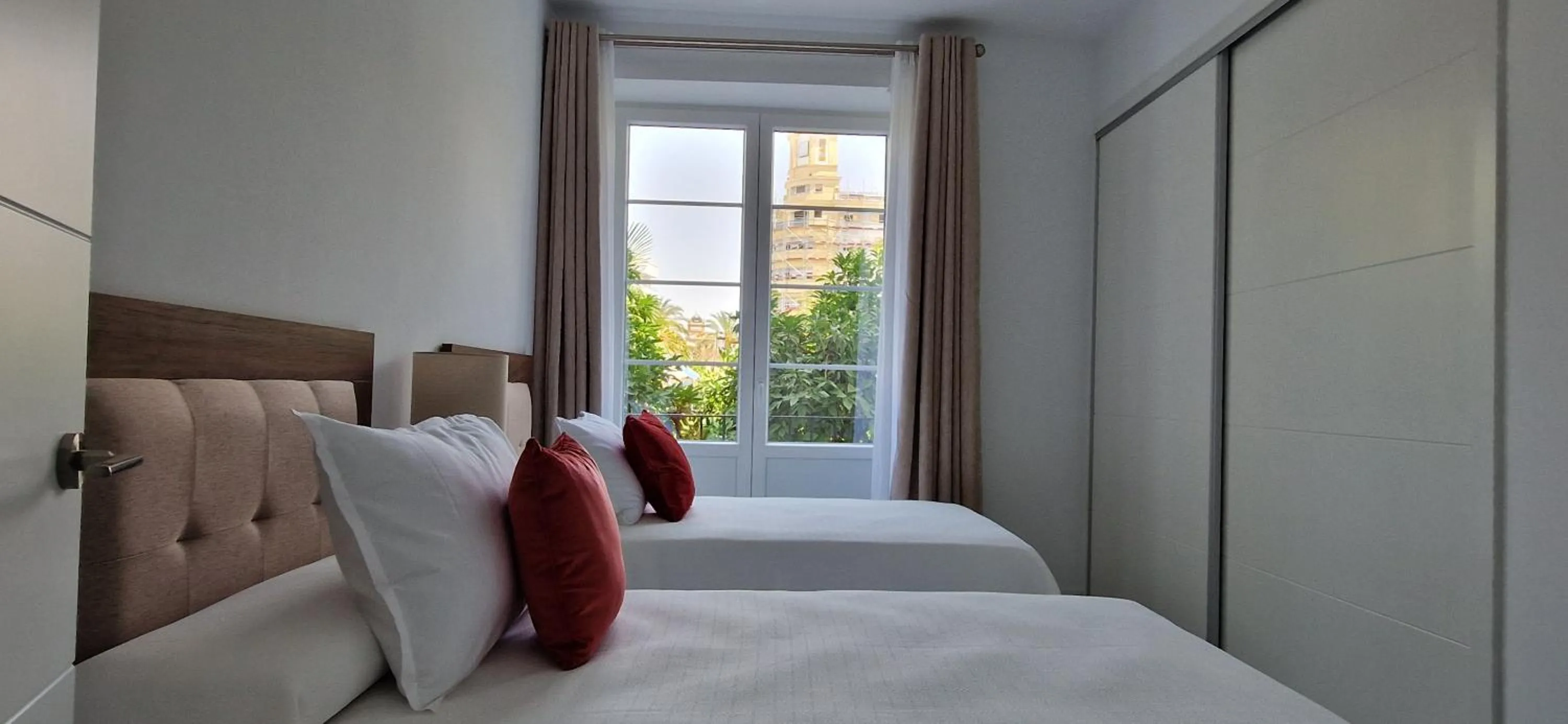 Photo of the whole room, Bed in Apartamentos Arenal