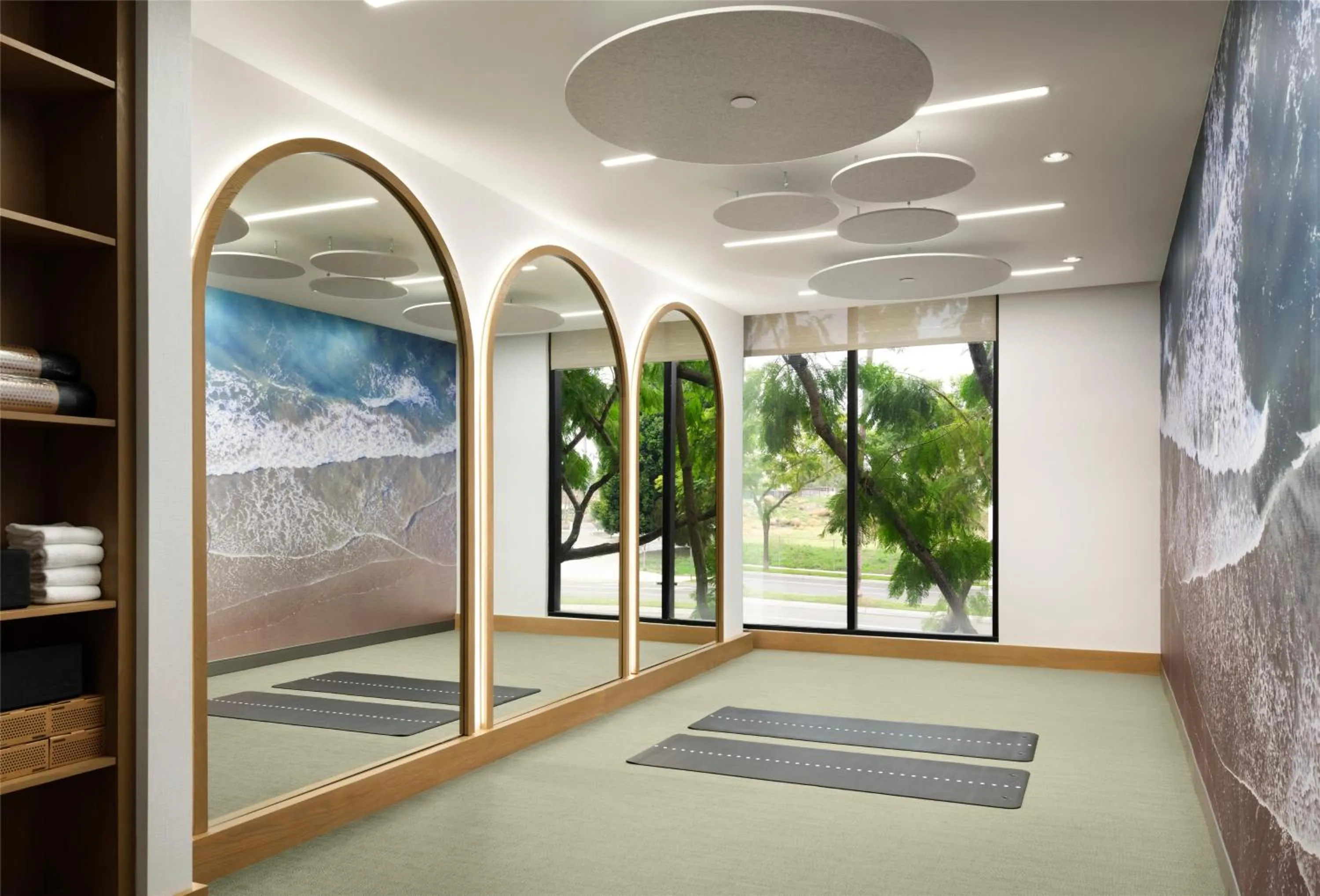 Fitness centre/facilities in Hotel Zessa Orange County Airport, a DoubleTree by Hilton