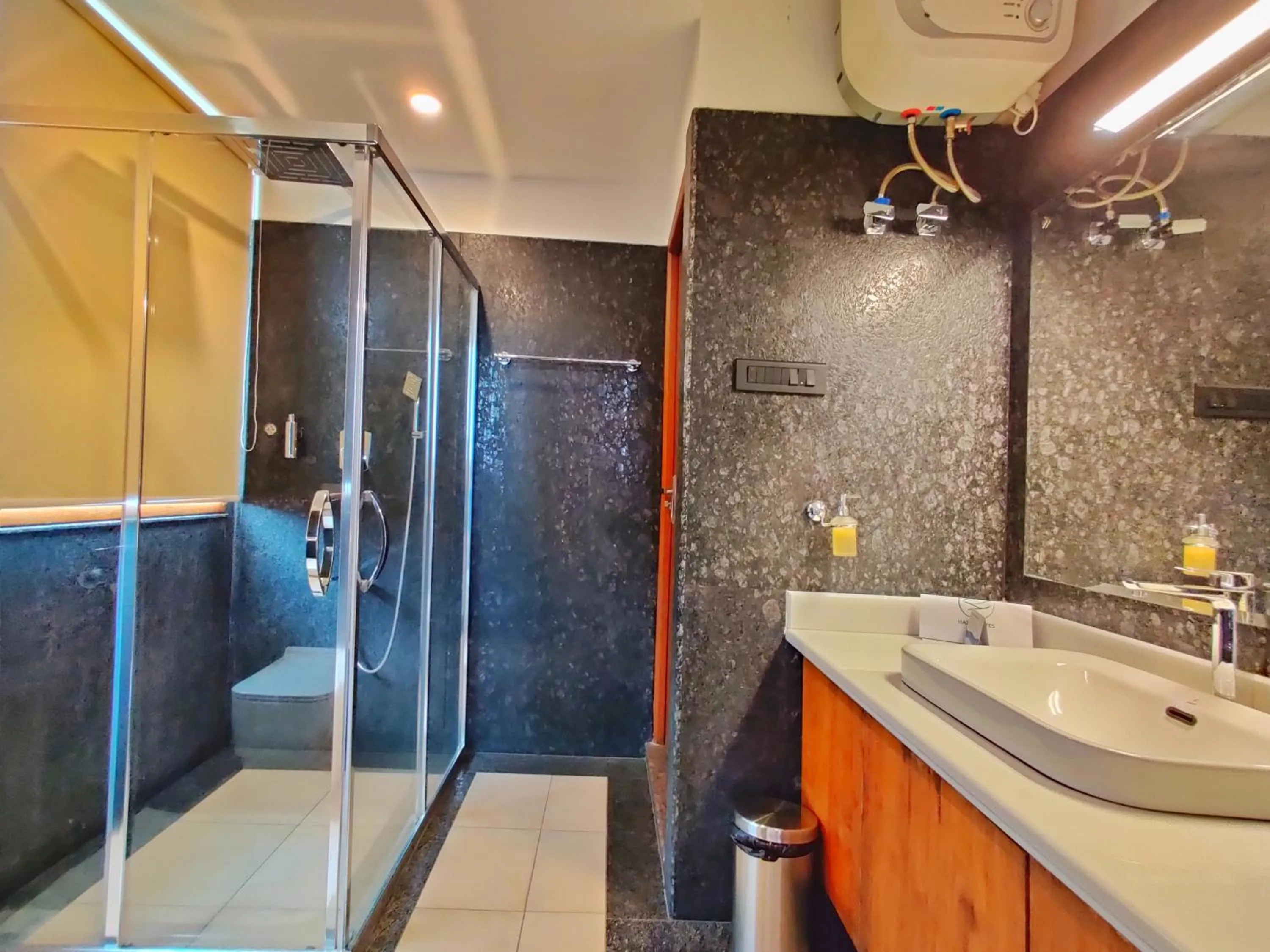 Bathroom in Haze and Kites Resort Munnar
