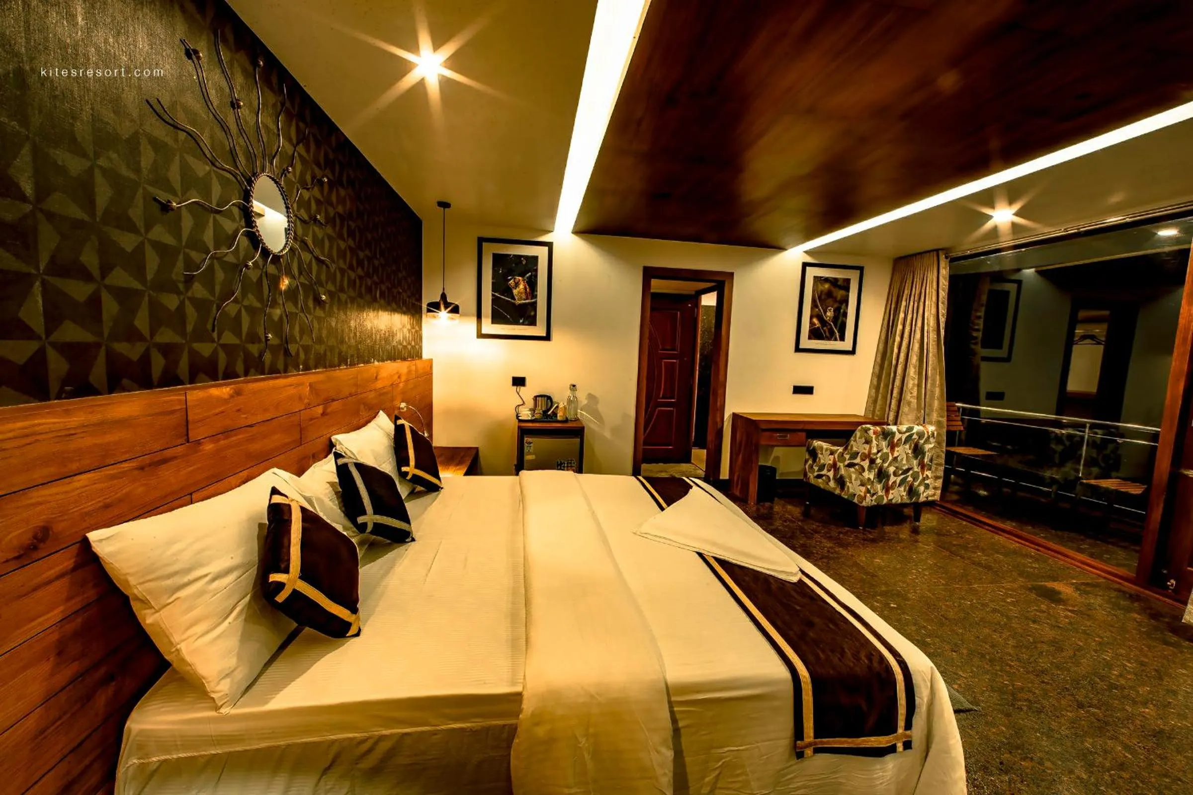 Bed in Haze and Kites Resort Munnar