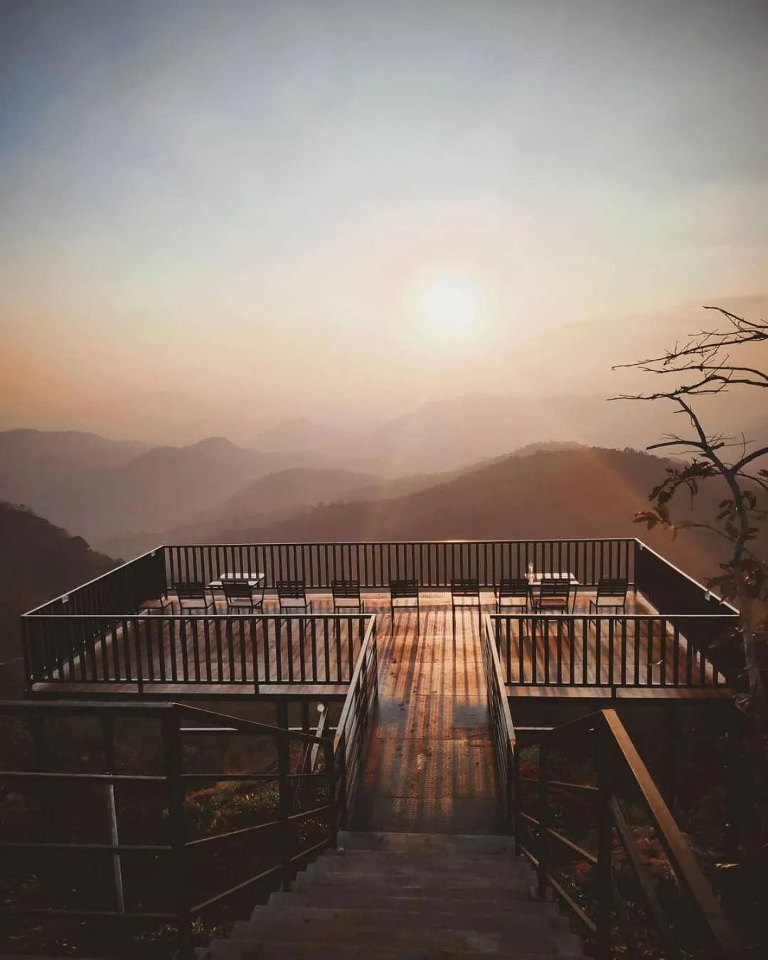 Mountain view in Haze and Kites Resort Munnar