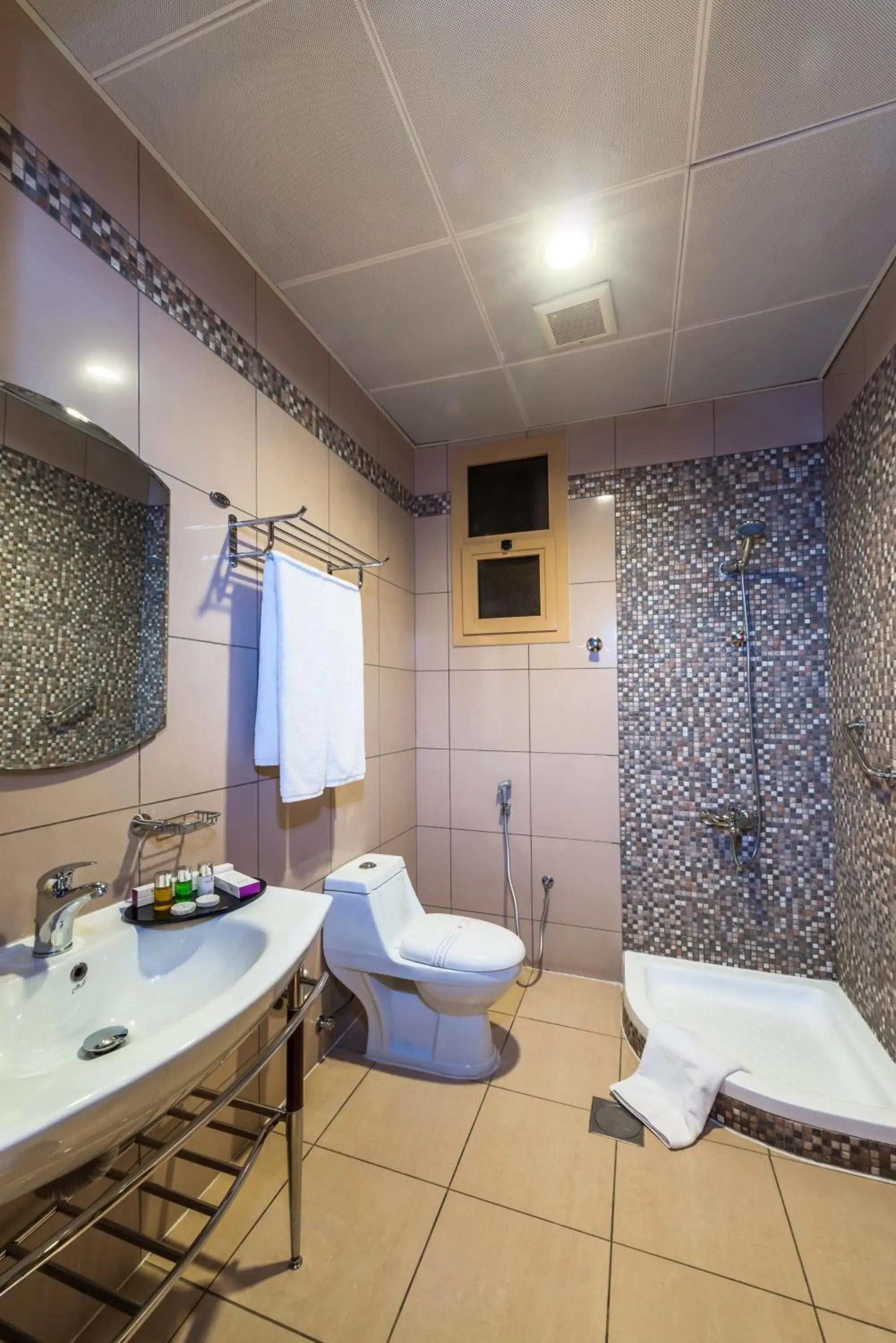 Two-Bedroom Suite in Boudl Al Fakhria Two-Bedroom Suite in Boudl Al Fakhria