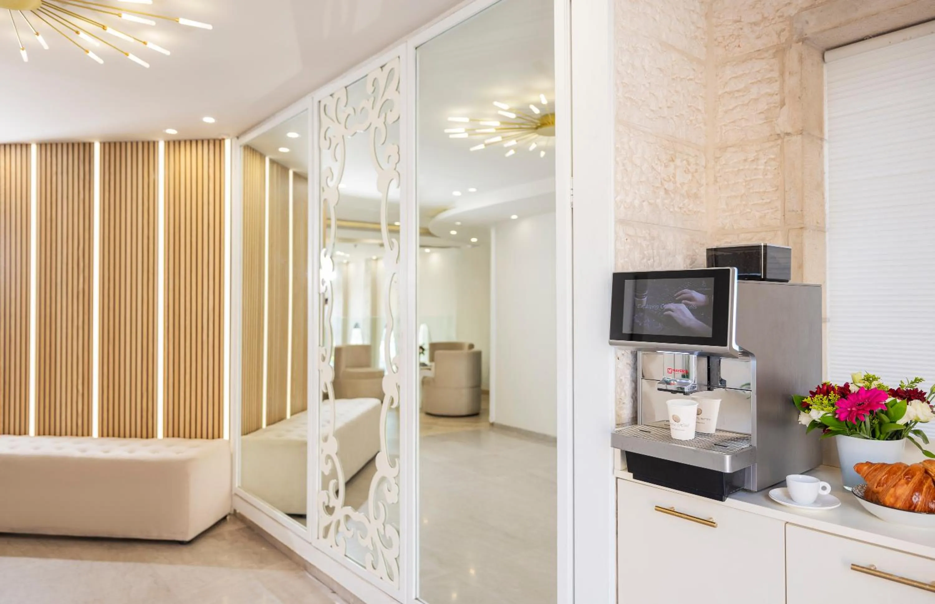 Coffee/tea facilities in Agripas Boutique Hotel