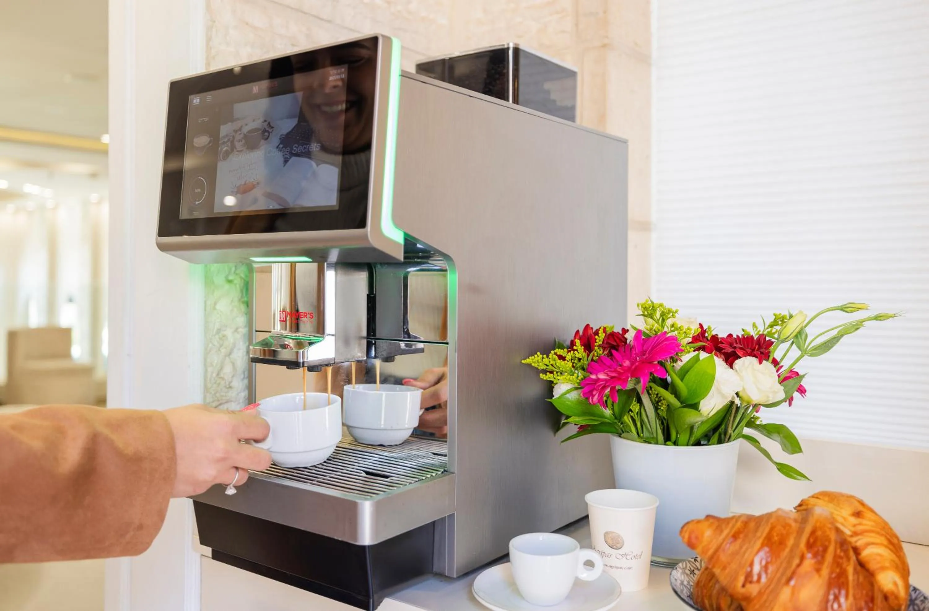 Coffee/tea facilities in Agripas Boutique Hotel