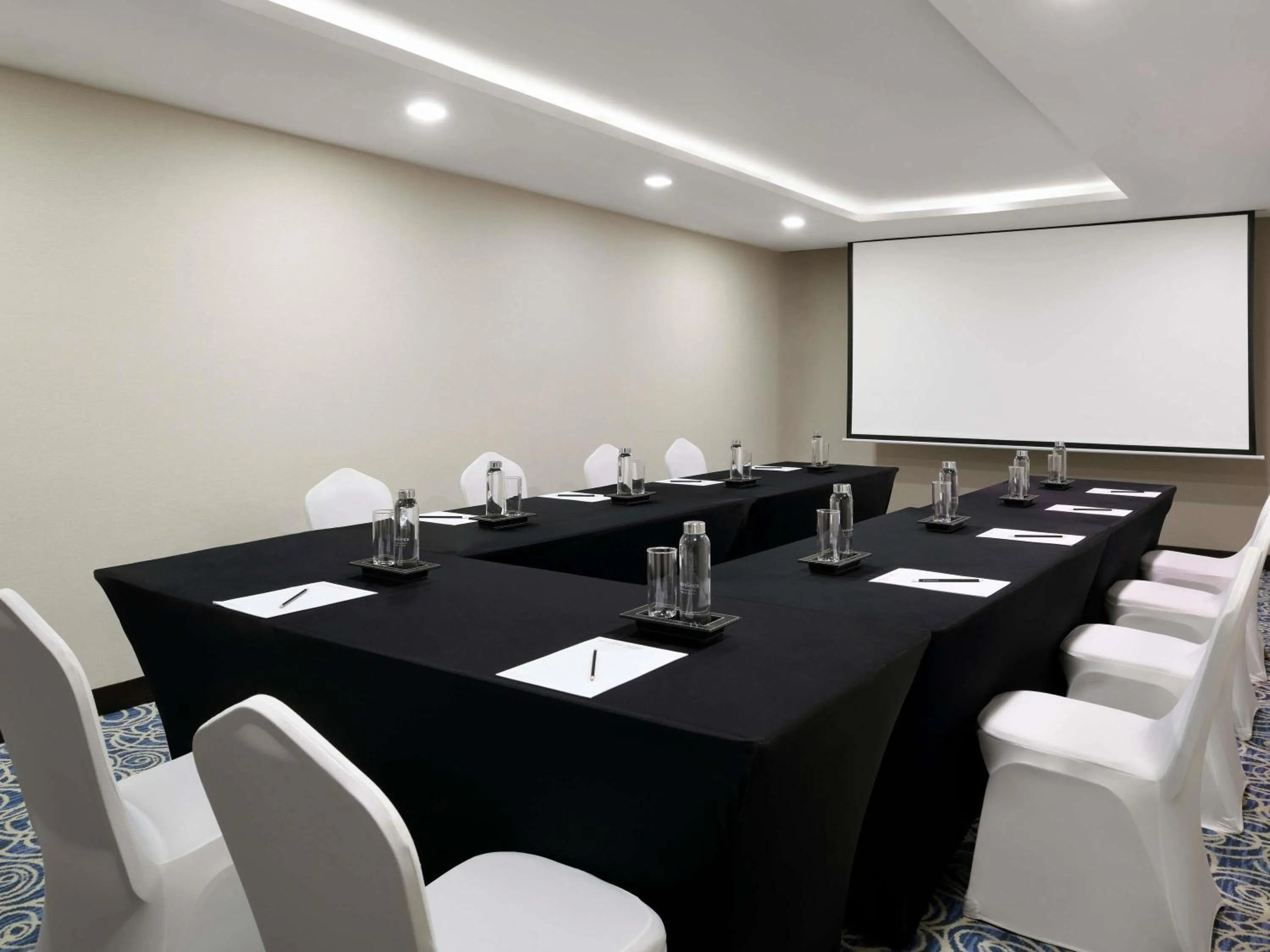 Meeting/conference room in Mövenpick Hotel Apartments Al Mamzar Dubai