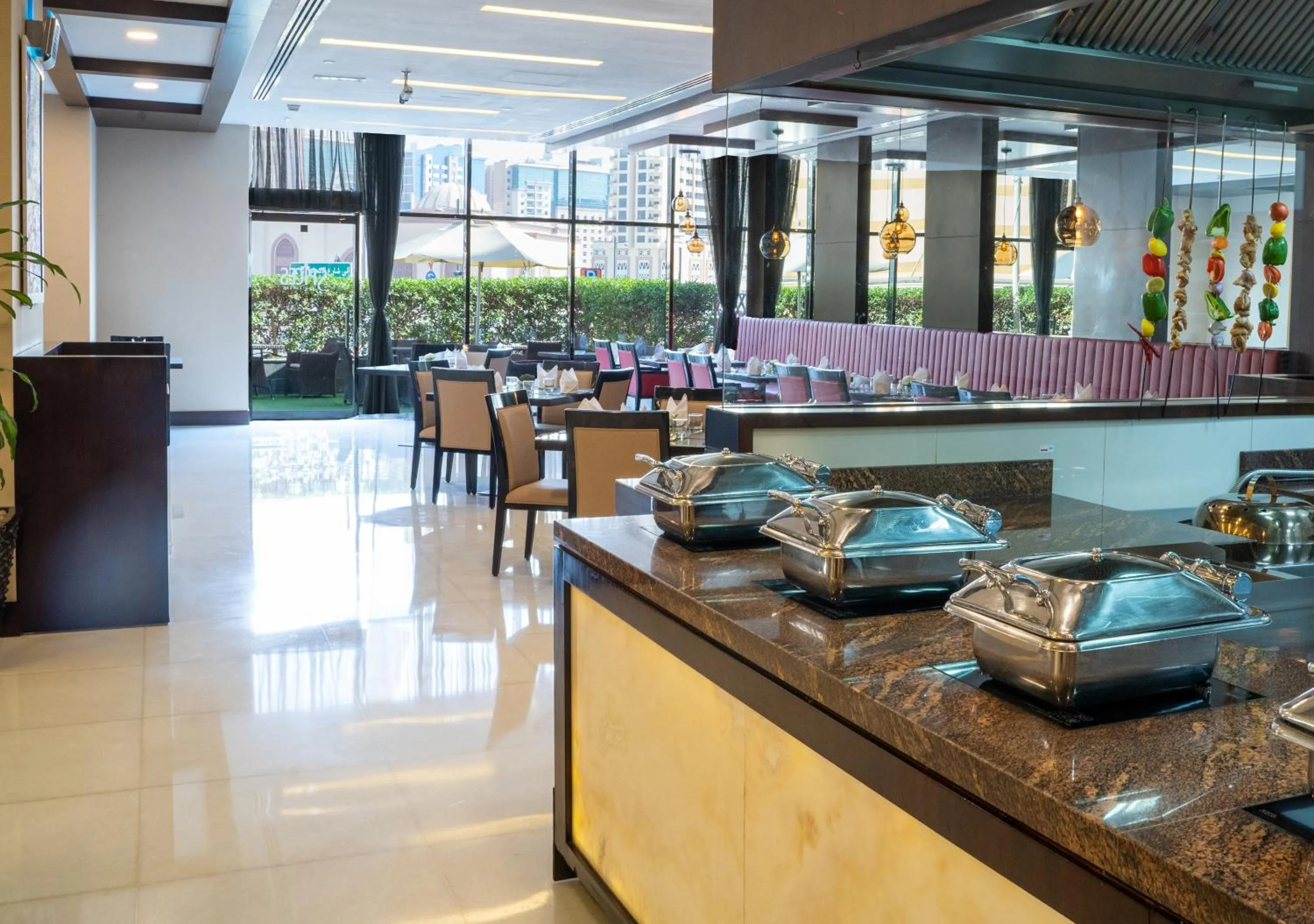 Restaurant/places to eat in Mövenpick Hotel Apartments Al Mamzar Dubai