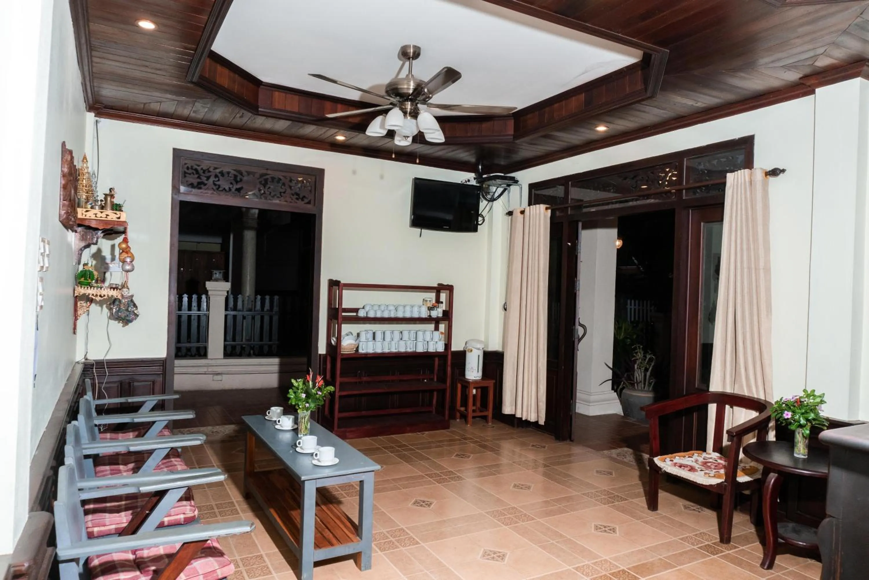 Coffee/tea facilities in Y Not Lao Villa