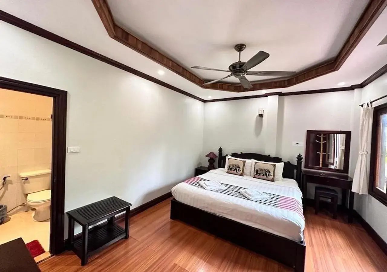 Deluxe Double Room in Y Not Lao Villa Deluxe Double Room in Y Not Lao Villa