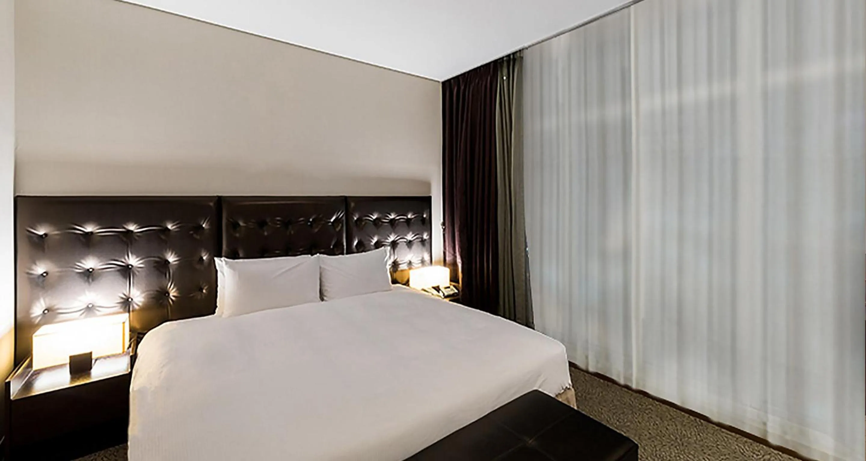 Bed in Orakai Songdo Park Hotel, BW Premier Collection