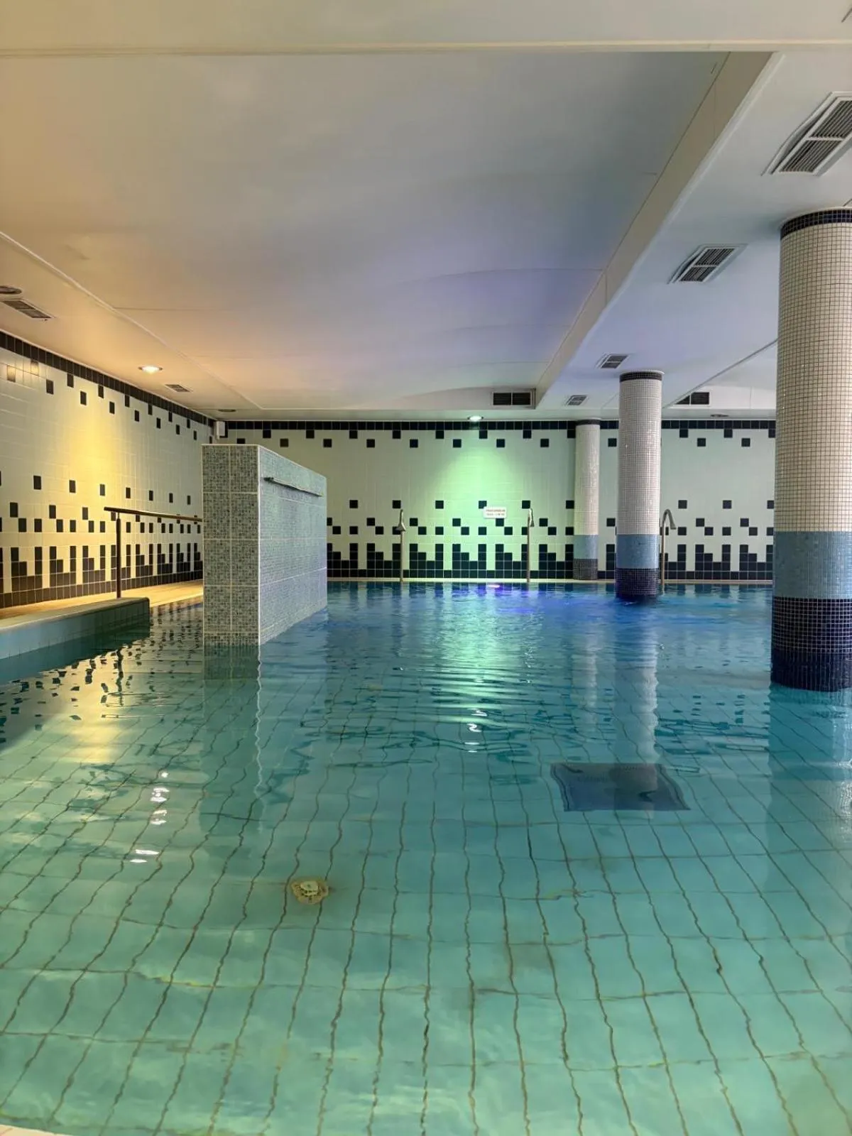 Spa and wellness centre/facilities in College des Doctrinaires