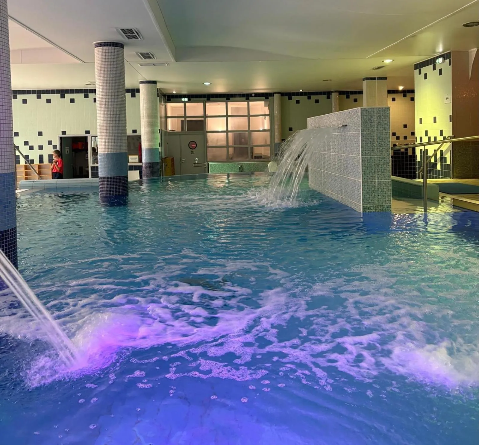 Swimming pool in College des Doctrinaires