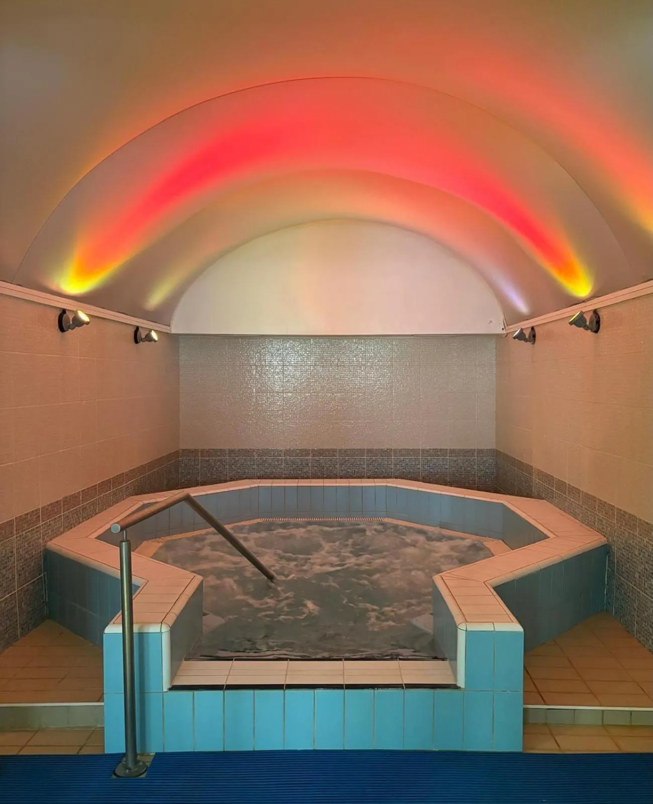 Spa and wellness centre/facilities in College des Doctrinaires