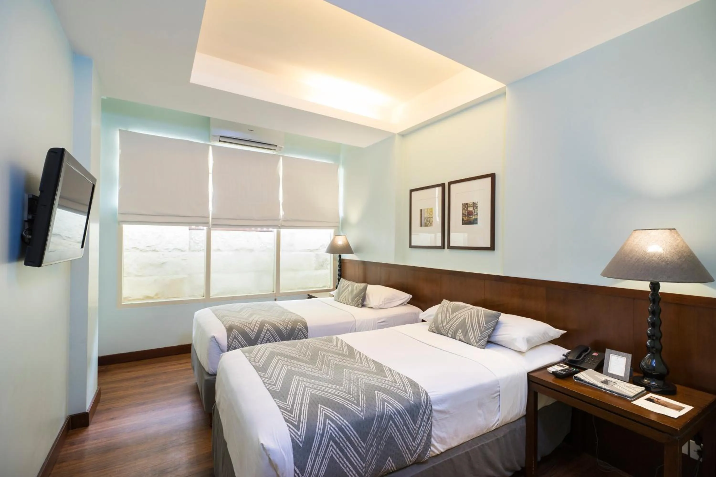 Photo of the whole room, Bed in Tanaya Bed & Breakfast