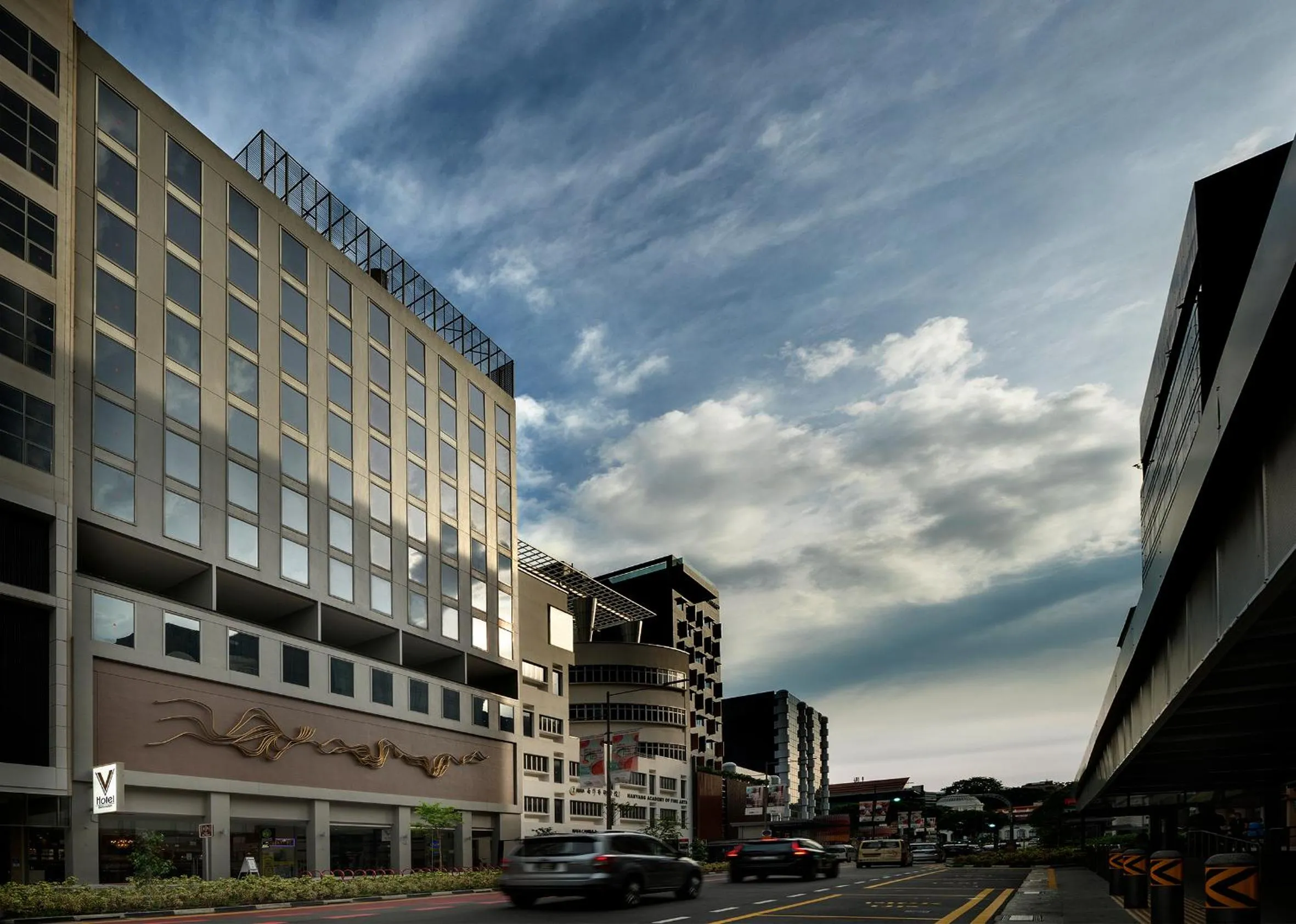Facade/entrance in V Hotel Bencoolen