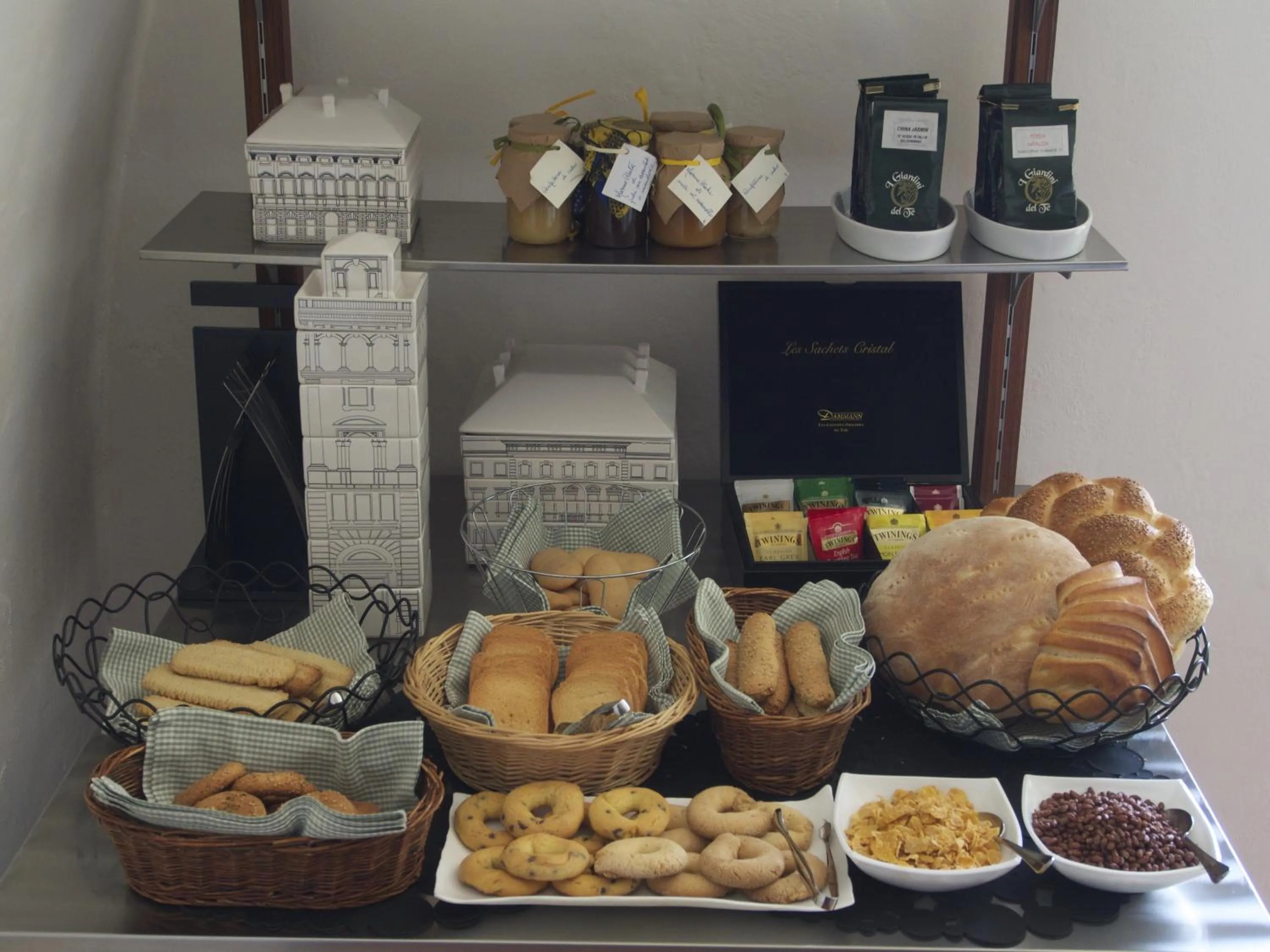 Restaurant/places to eat in La Casa del Poeta Enna - Pergusa