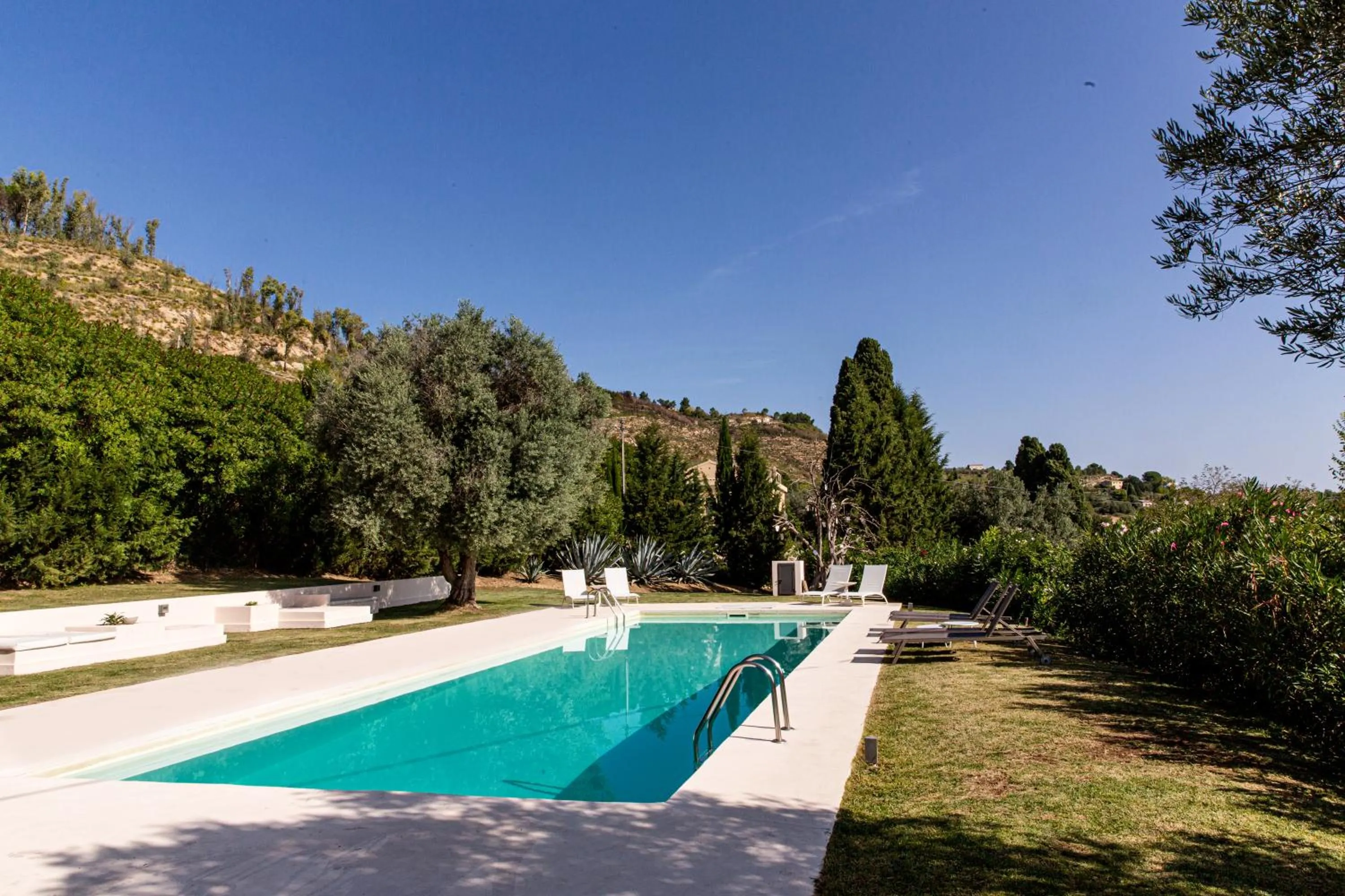 Day in La Casa del Poeta Enna - Pergusa