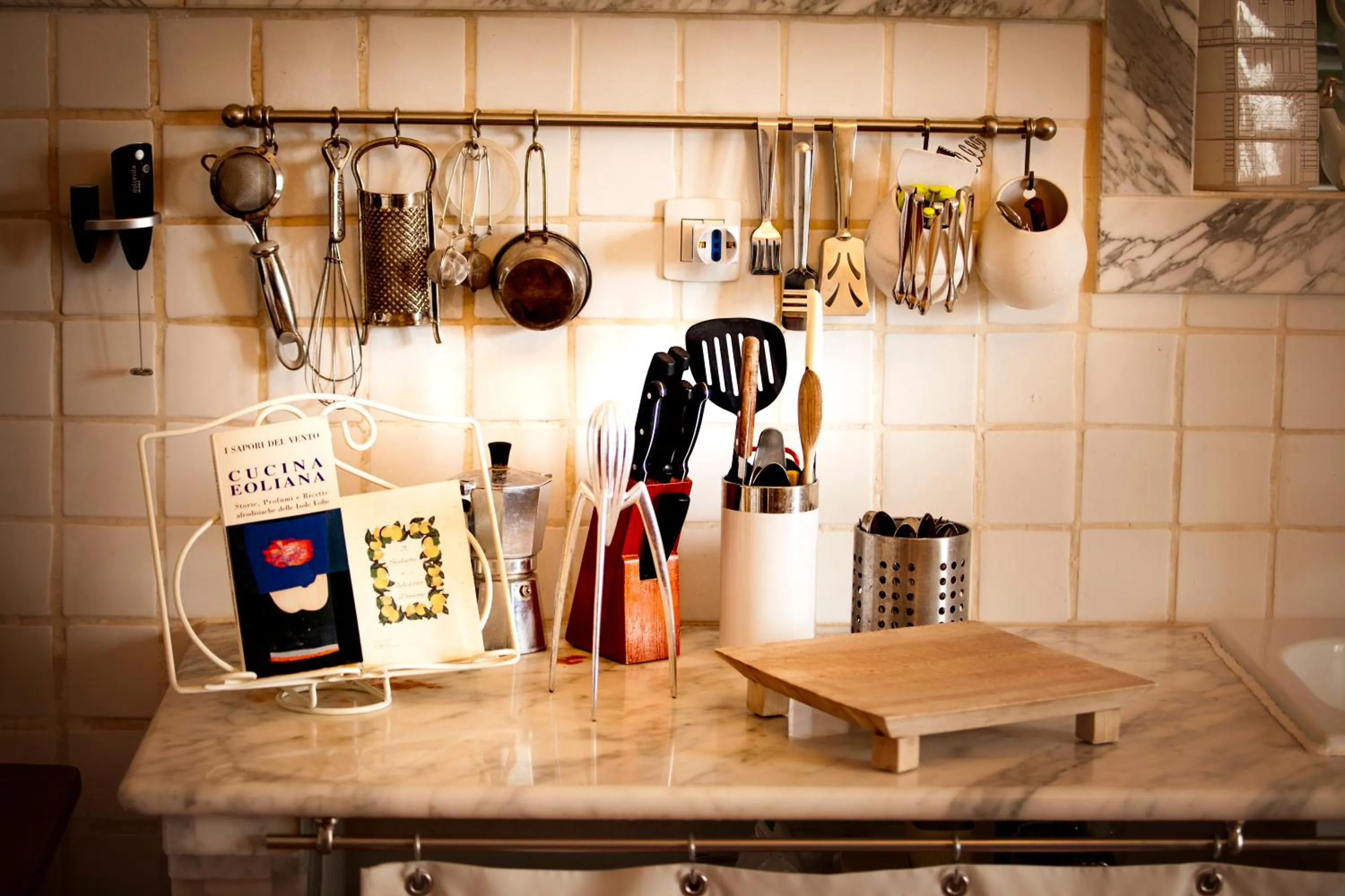 Communal kitchen in La Casa del Poeta Enna - Pergusa