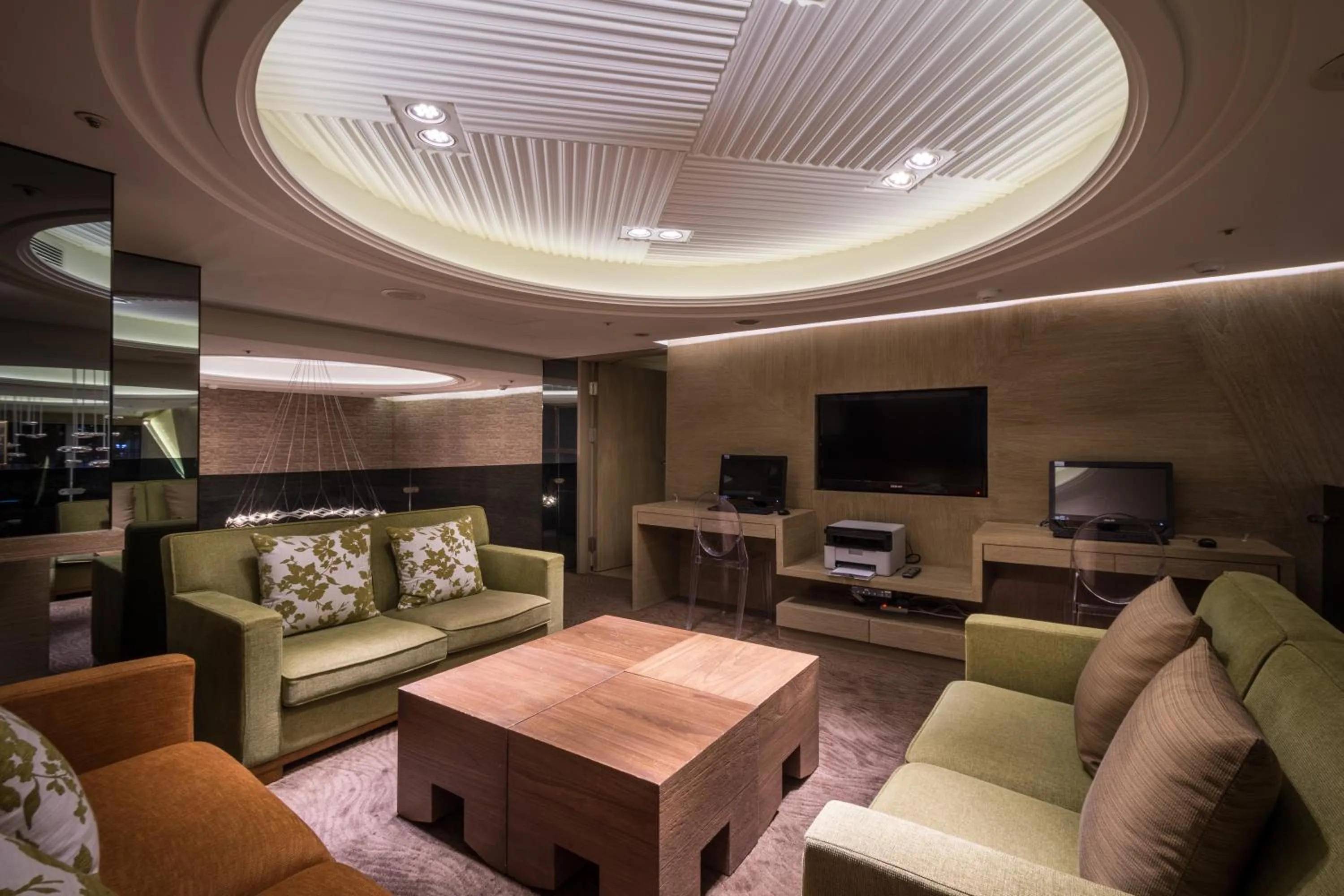 Seating area in Green World JianPei