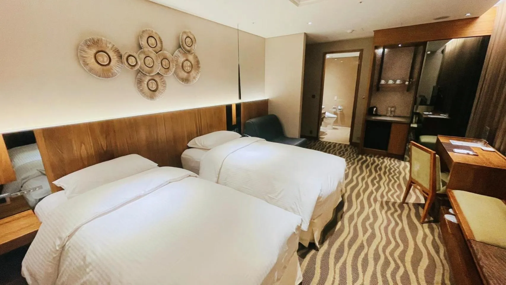 Bed in Green World JianPei