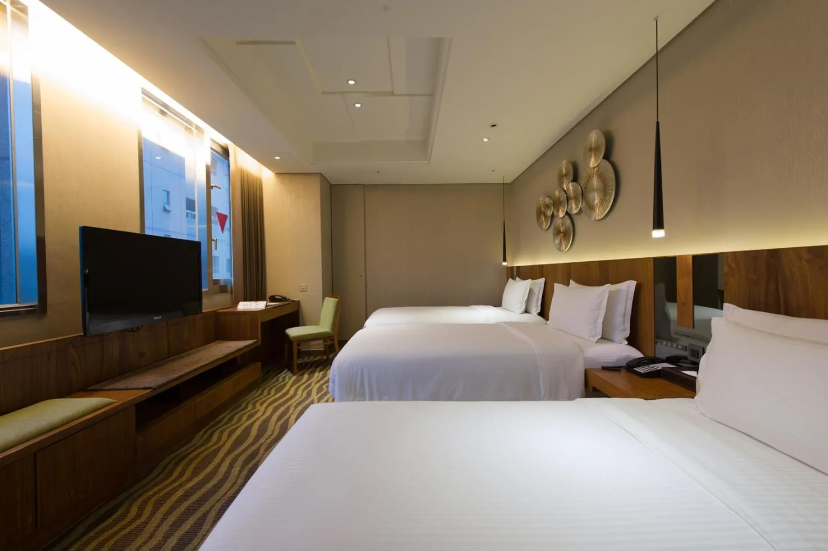 Restaurant/places to eat, Bed in Green World JianPei