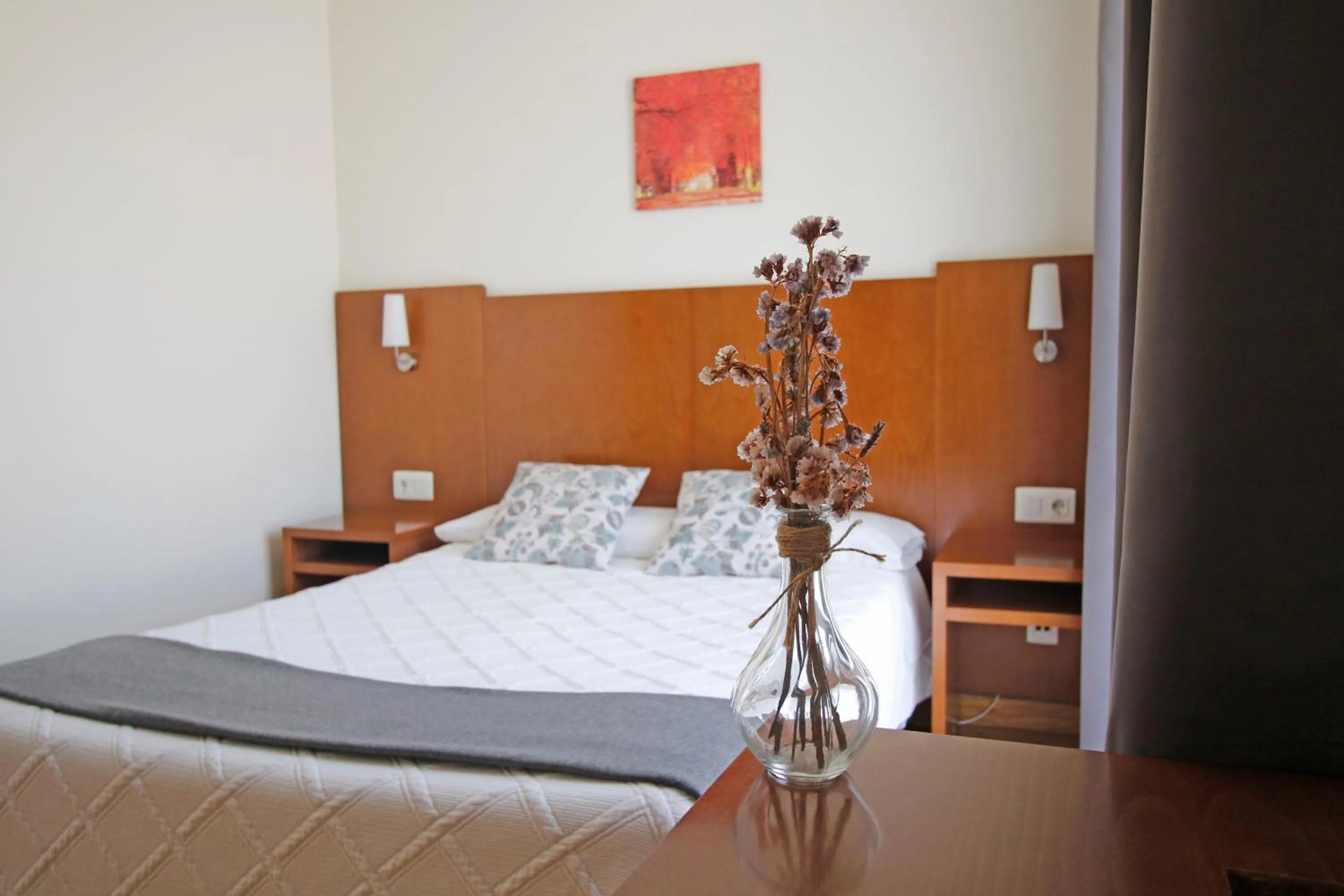 Photo of the whole room, Bed in Villa de Colunga