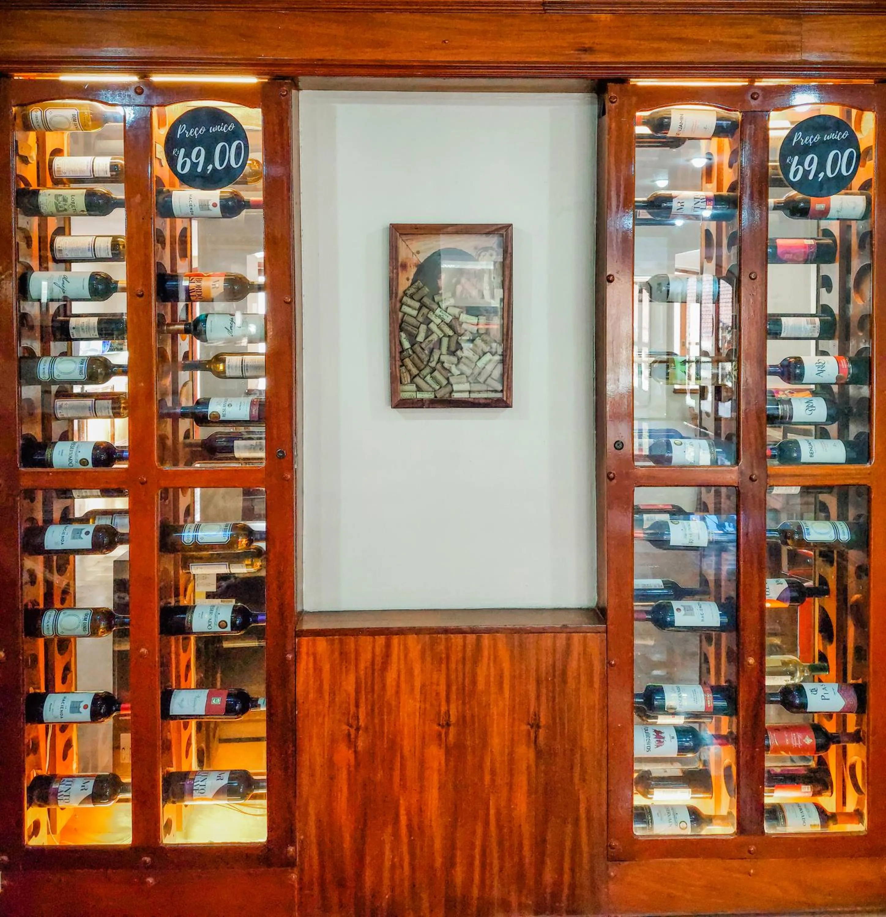 Meals in Hotel Euro Suíte Campos do Jordão By Nacional Inn - A 800 metros da Vila Capivari