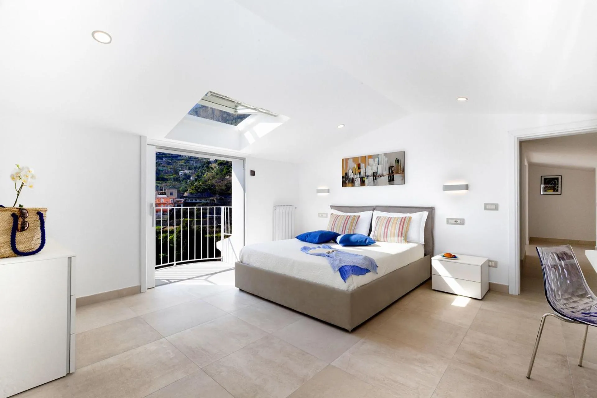 Bedroom, Bed in Amore Rentals - Casa Cristallo