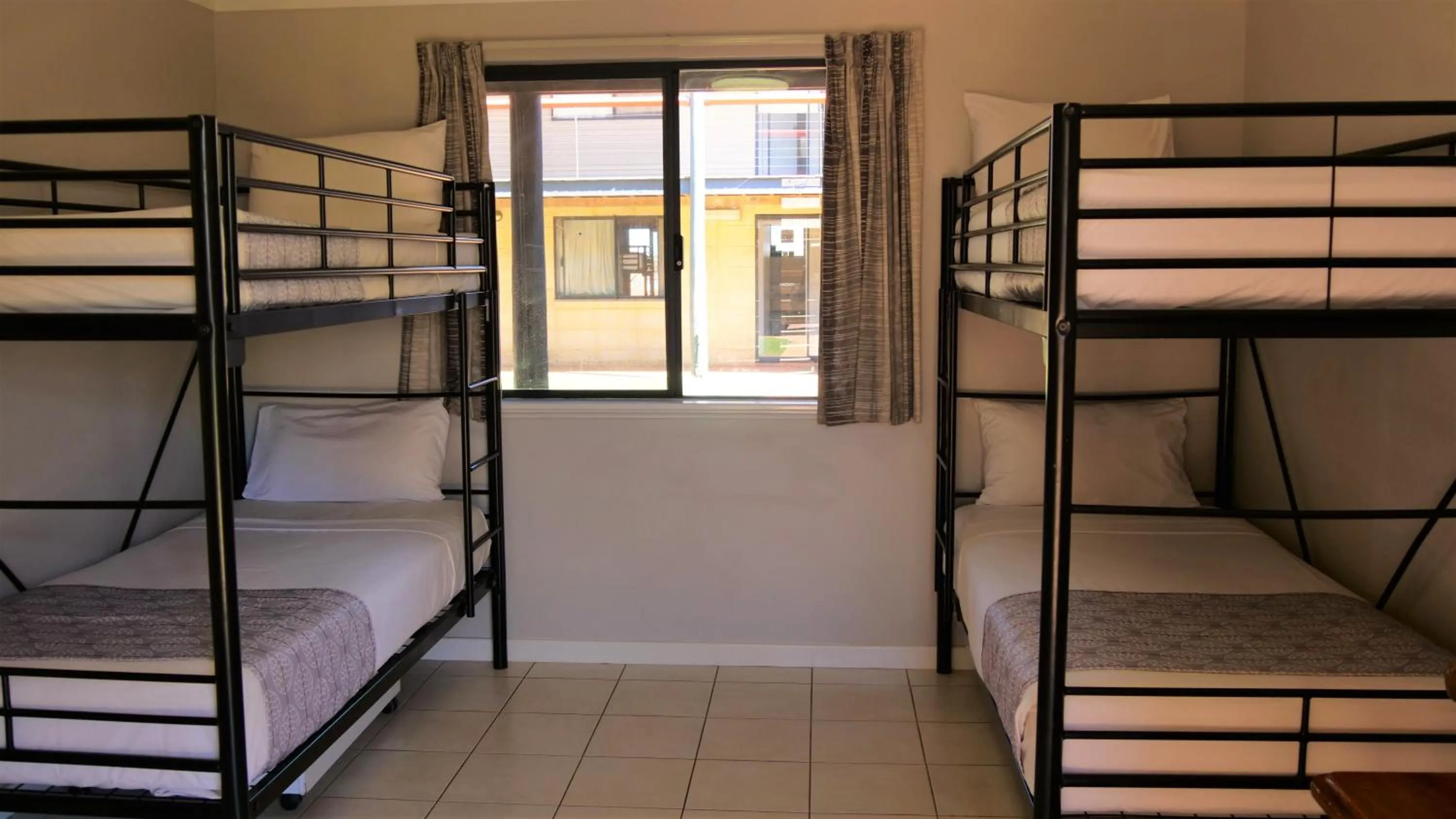 Bedroom, Bed in RAC Monkey Mia Dolphin Resort