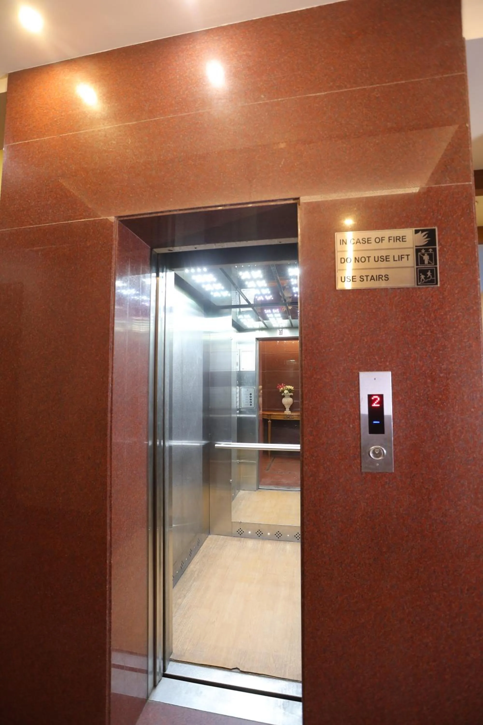 elevator in Hotel Leela Grande