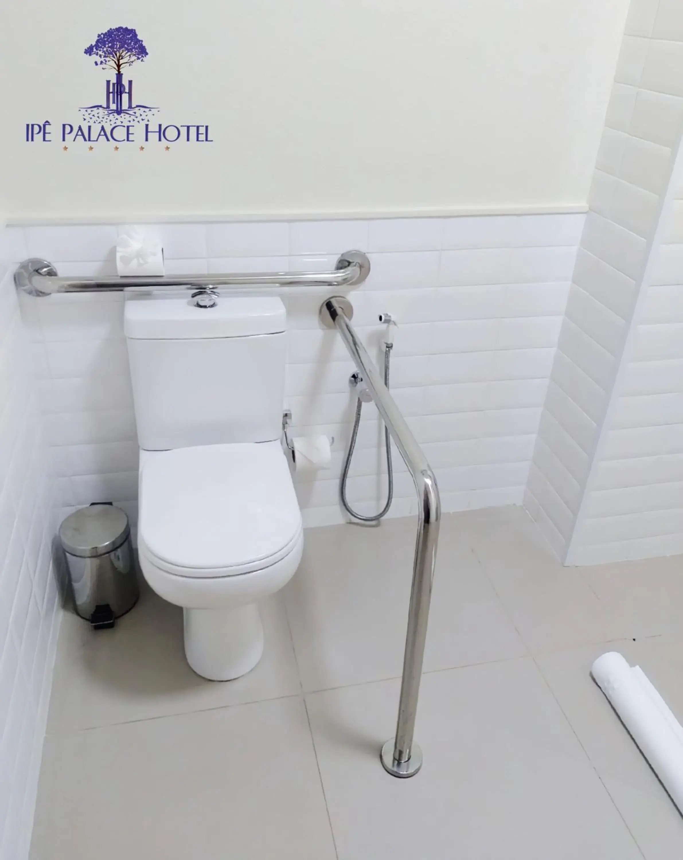 Triple Room - single occupancy - Disability Access in Ipê Palace Hotel Triple Room - single occupancy - Disability Access in Ipê Palace Hotel