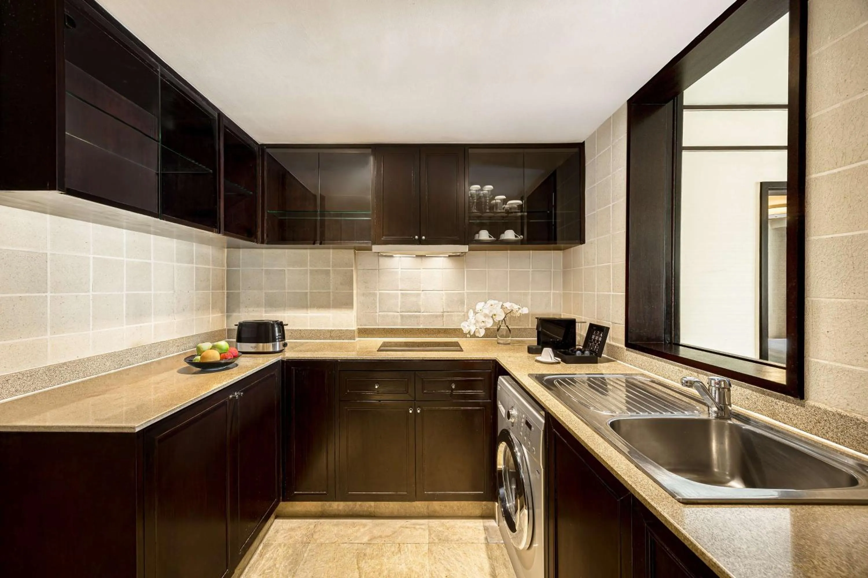 Kitchen or kitchenette in Conrad Bangkok Residences
