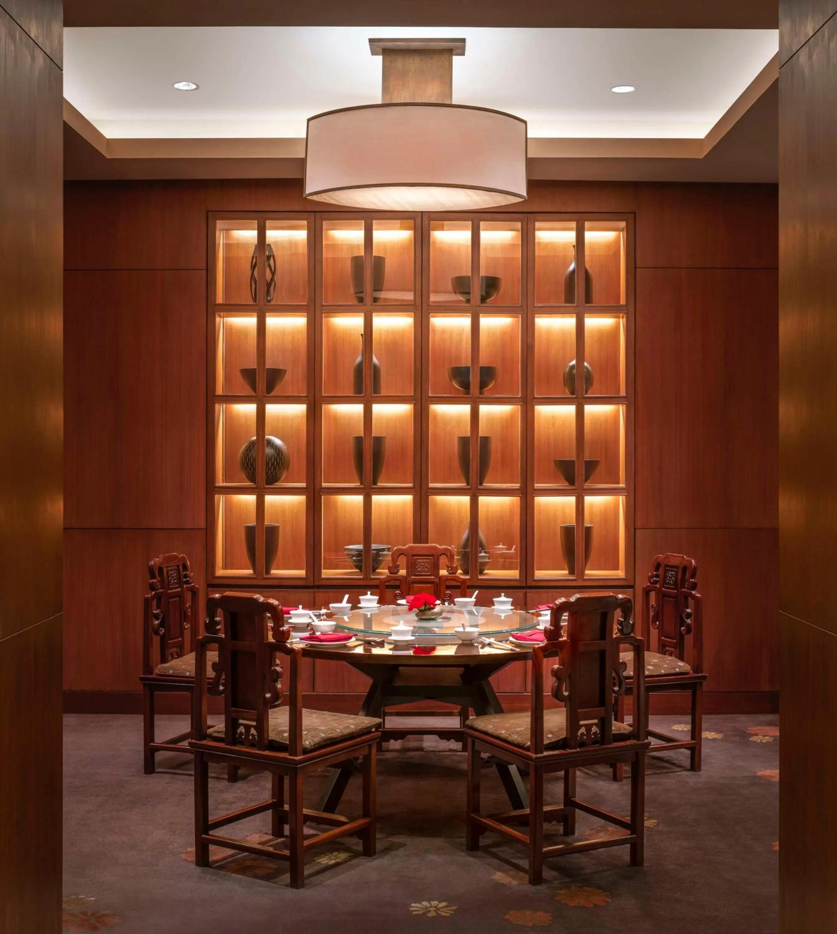 Restaurant/places to eat in Conrad Bangkok Residences