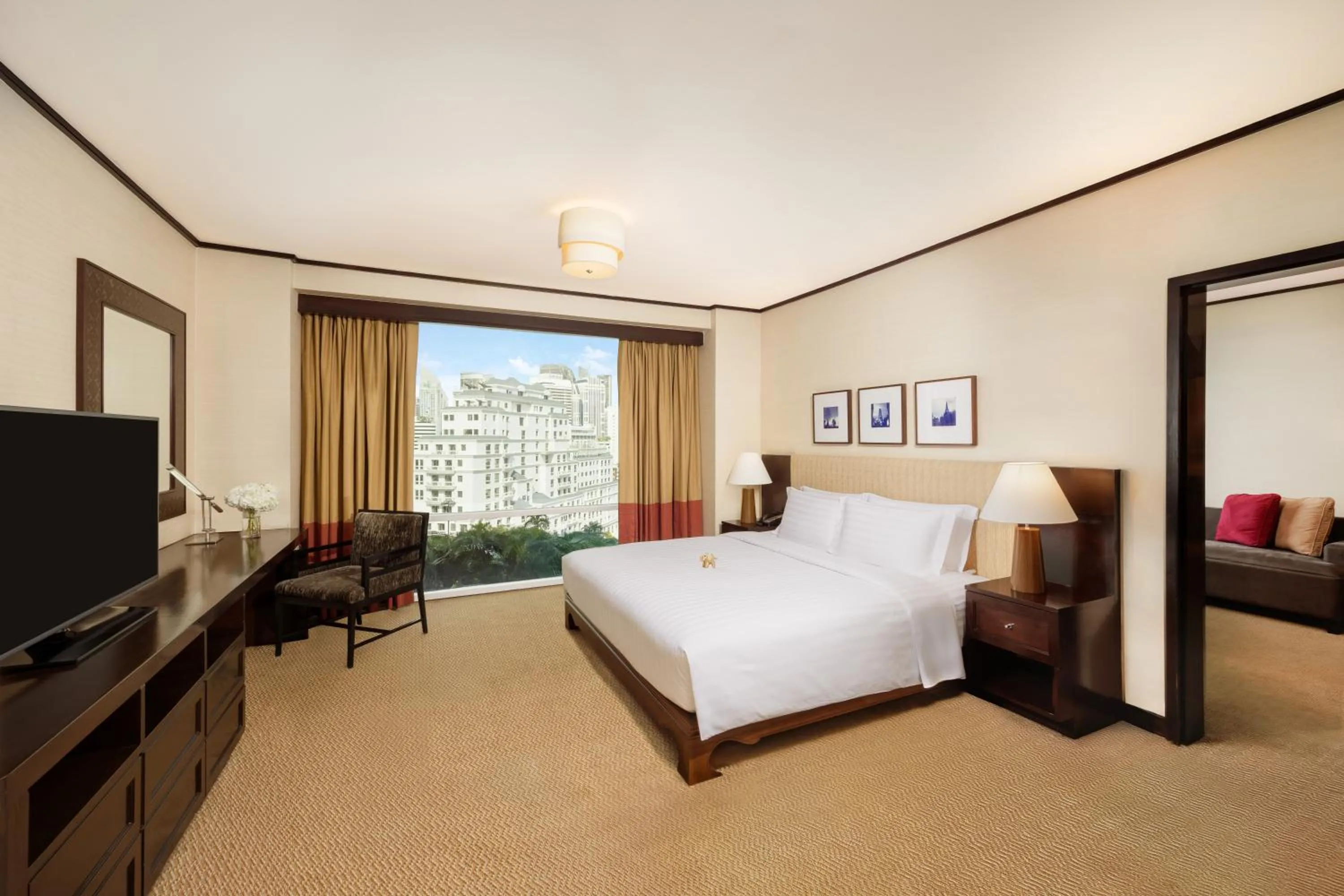 Bed in Conrad Bangkok Residences