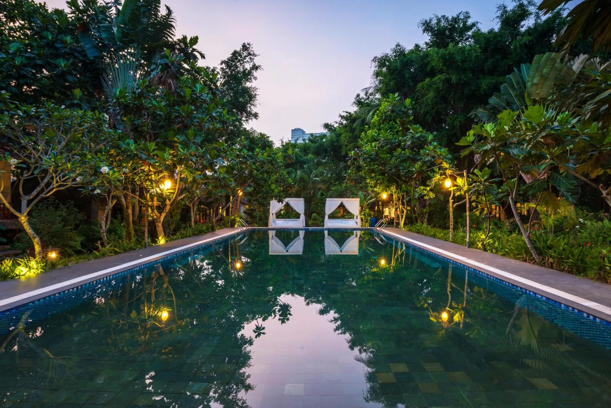 Swimming pool in An Nhien Retreat Phu Quoc with Yoga Daily & Beach access